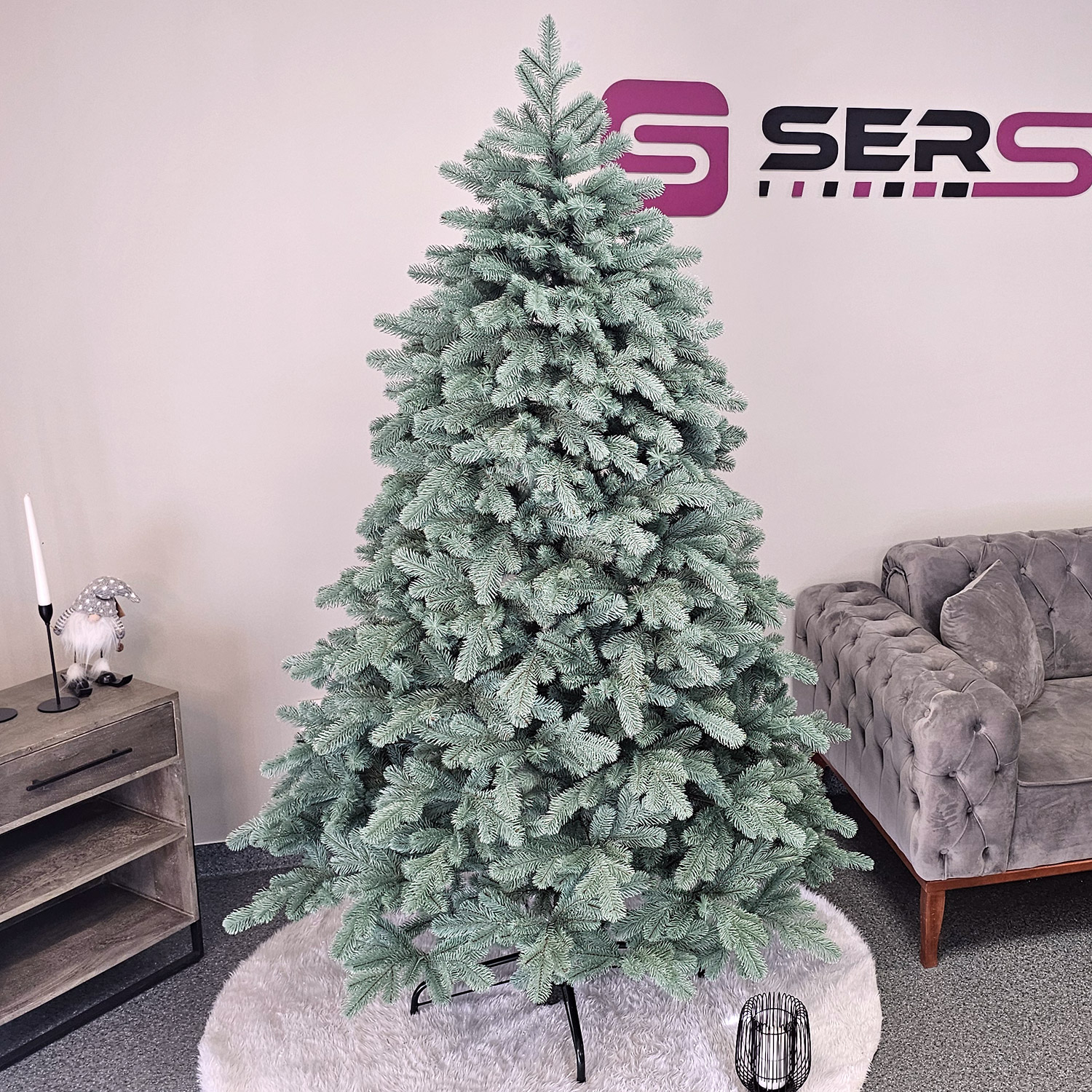 Brazi artificiali - Brad artificial Christmas Deluxe by Sersimo, Kovalivska argintiu, 3D, 210cm