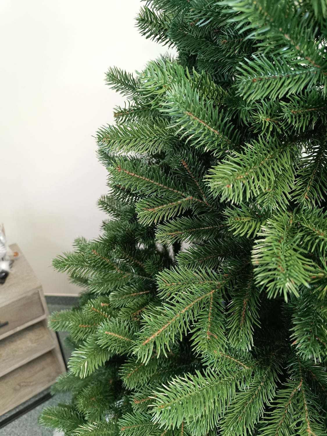 Brad artificial Christmas Deluxe by Sersimo, Kovalivska verde, 3D, 210cm [14]