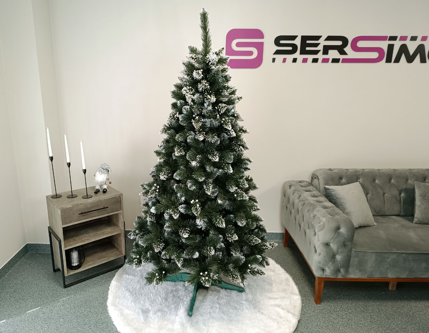 Brad artificial Christmas Deluxe by Sersimo, Crystal nins cu merisoare, 2D, 200cm [3]