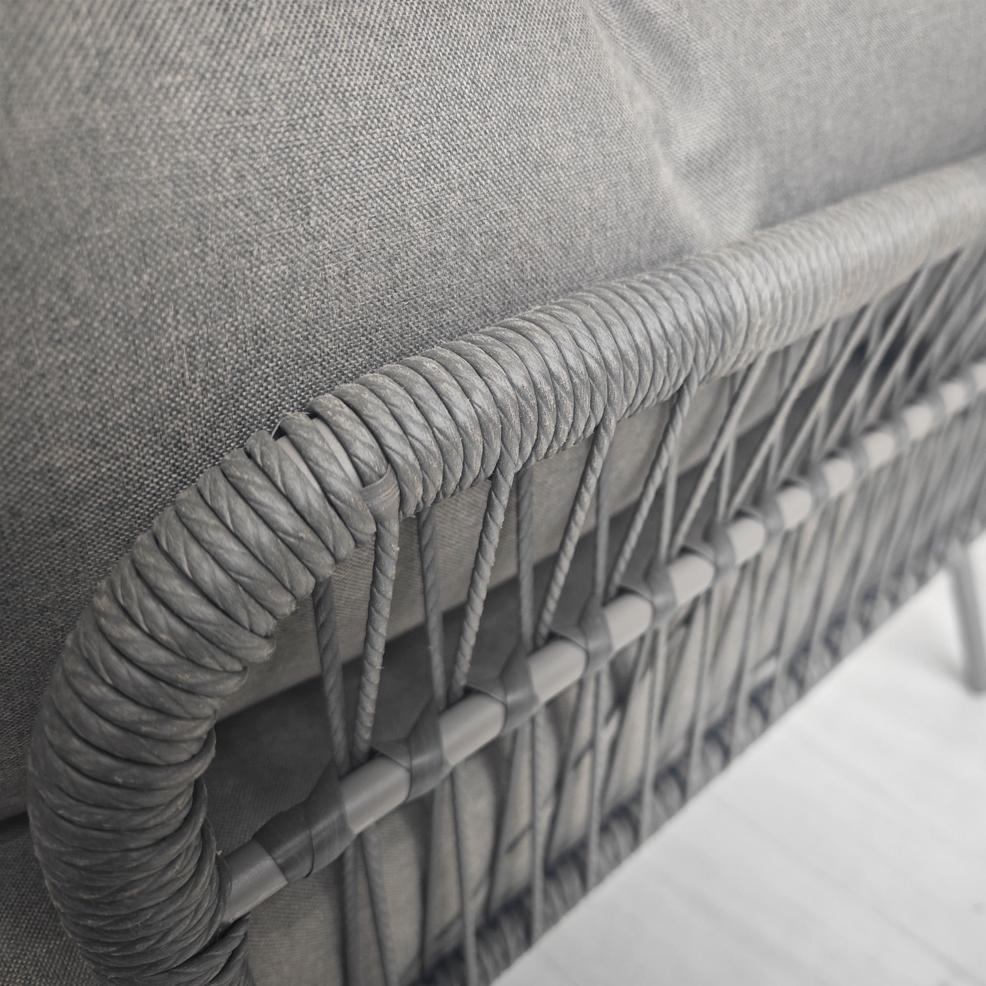  Set Mobilier de Gradina din 3 Piese cu Canapea, Şezlong cu Perne şi Masuţa, 125x77x82 cm, Gri Deschis [6]