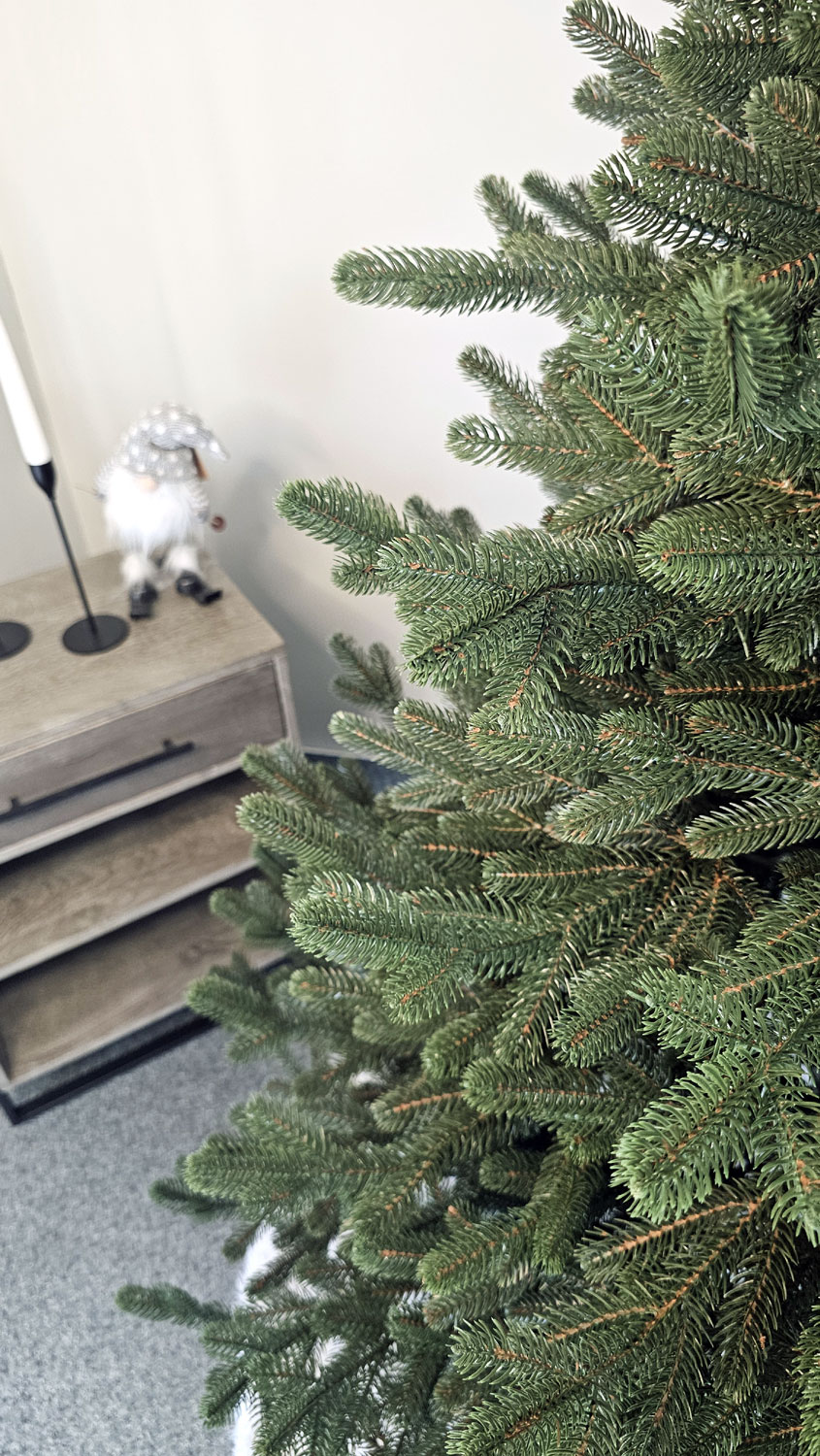 Brad artificial Christmas Deluxe by Sersimo, Viena verde, 3D, 250cm [14]