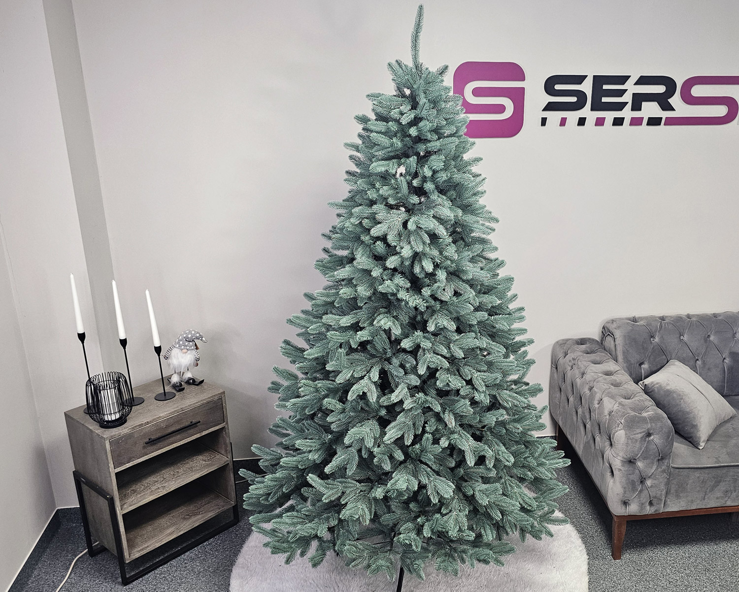 Brad artificial Christmas Deluxe by Sersimo, Laponia Select argintiu, integral 3D, 230cm [16]