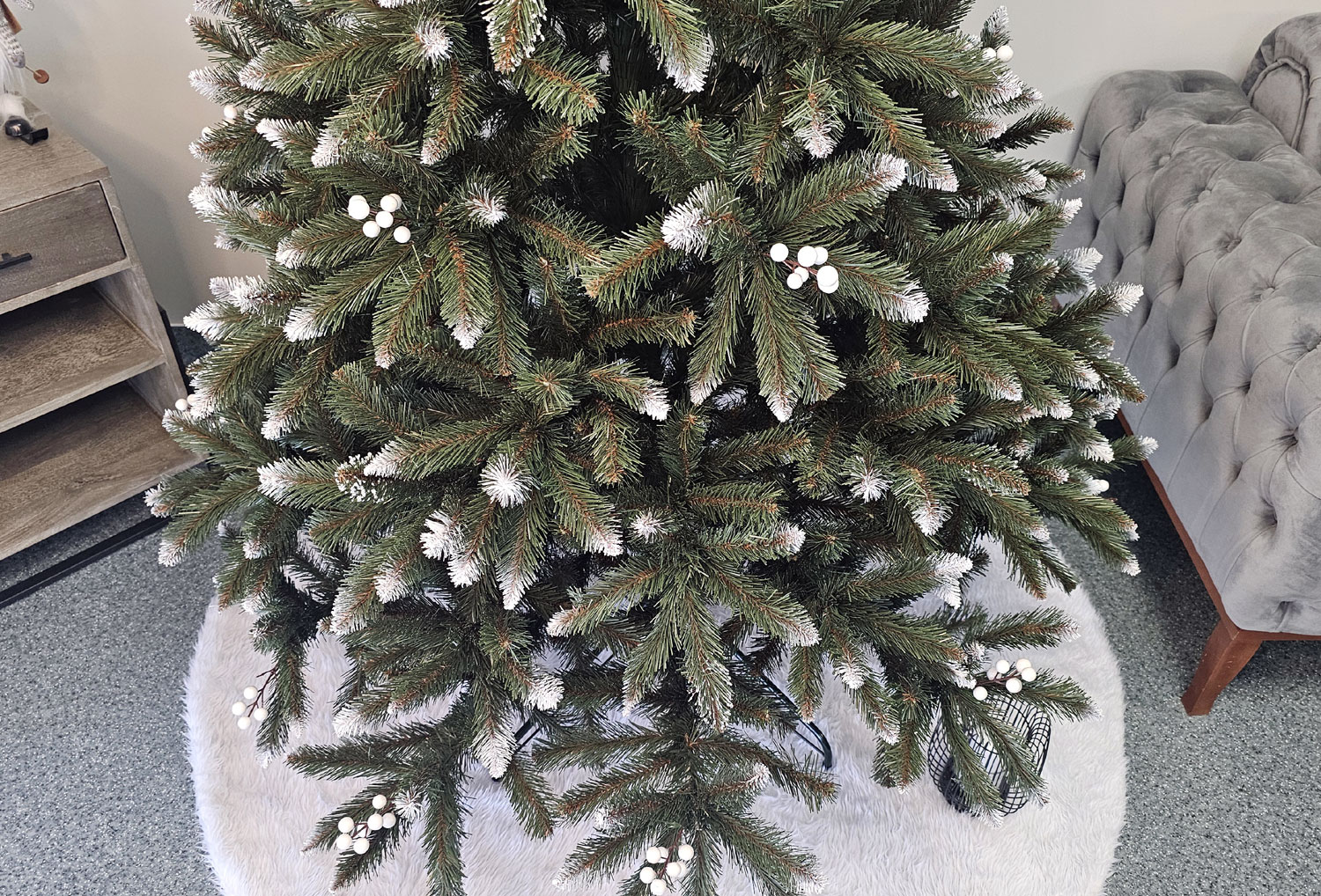 Brad artificial Christmas Deluxe by Sersimo, WhiteBerry, 2D, 220cm [5]