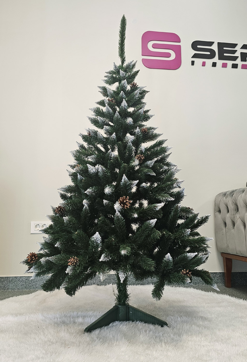 Brad artificial Christmas Deluxe by Sersimo, Danemark, 2D, 150cm [6]