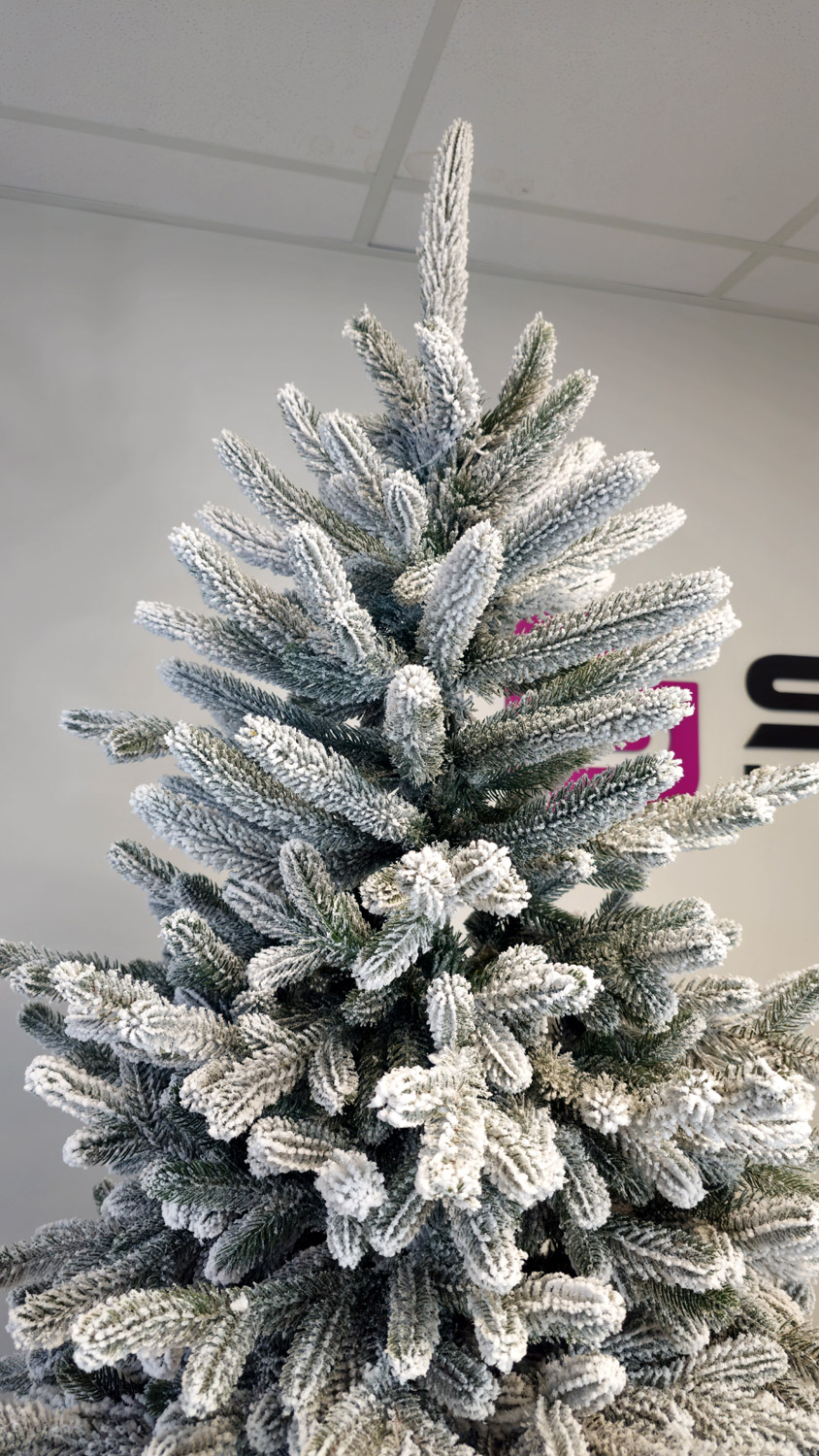 Brad artificial Christmas Deluxe by Sersimo, Viena Select nins, integral 3D, 210cm [3]