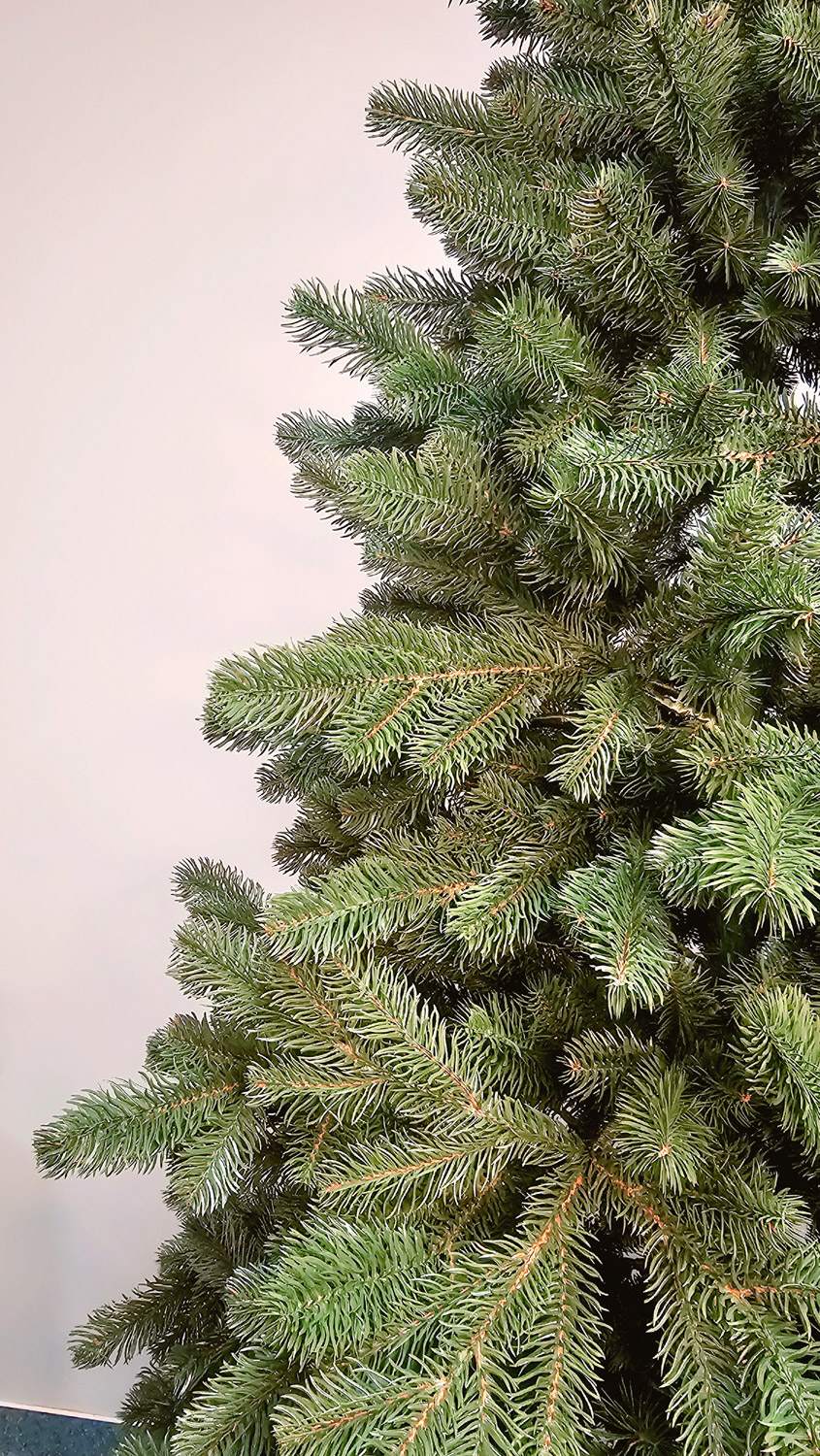 Brad artificial Christmas Deluxe by Sersimo, Kovalivka Select, integral 3D, 180cm [4]