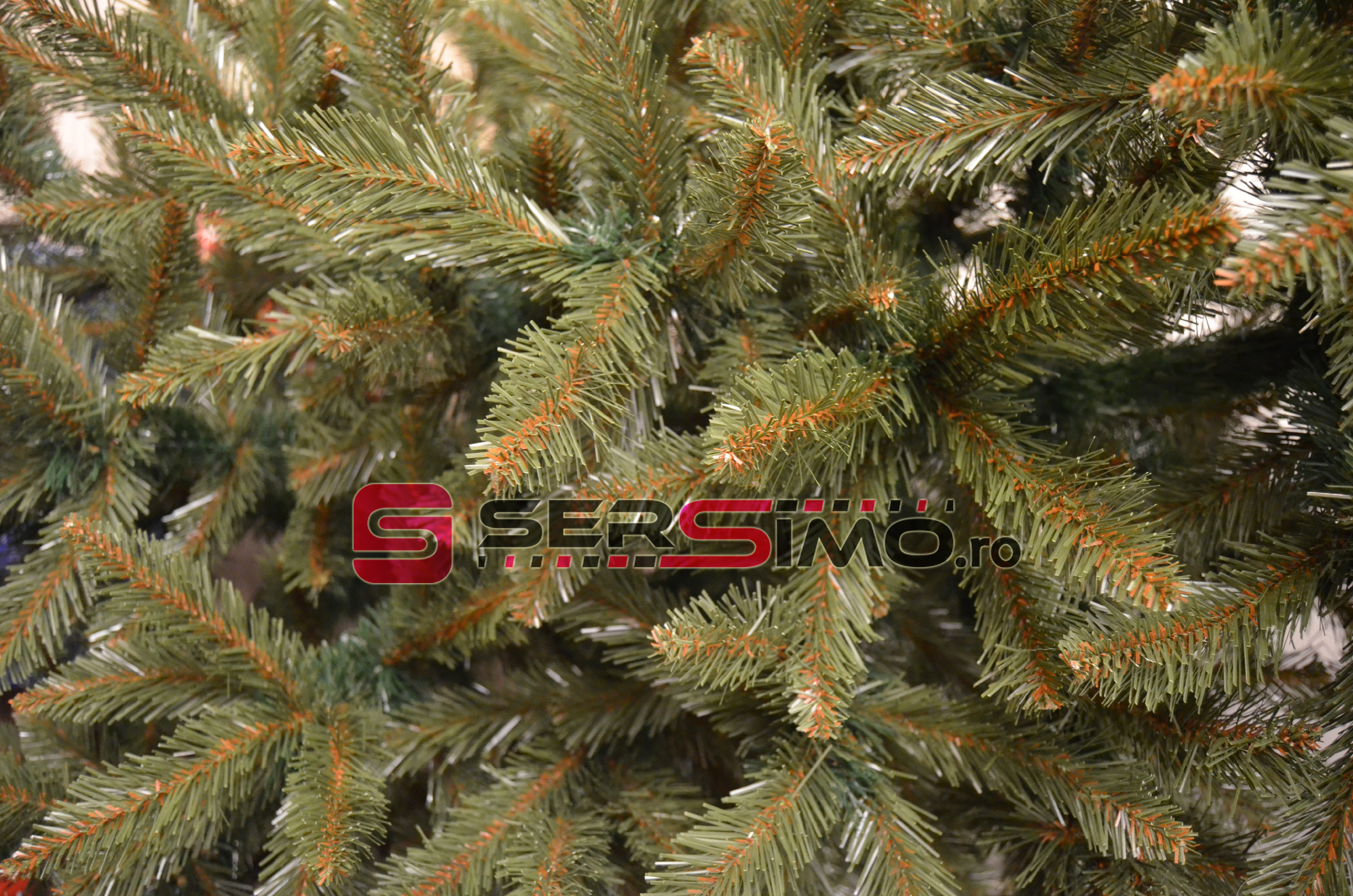 Brad artificial Christmas Deluxe by Sersimo, Royal, 220cm [15]