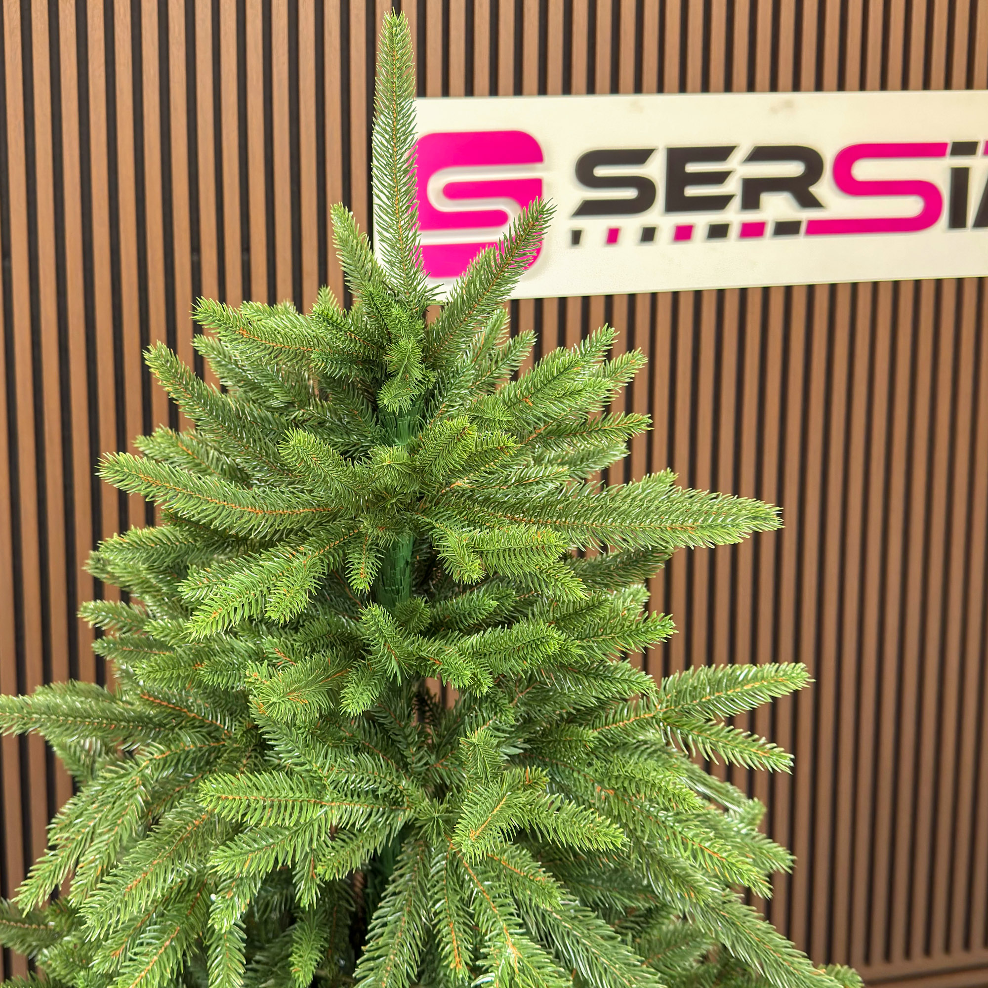 Brad artificial Christmas Deluxe by Sersimo, Alpine, verde, integral 3D, 210 cm [2]