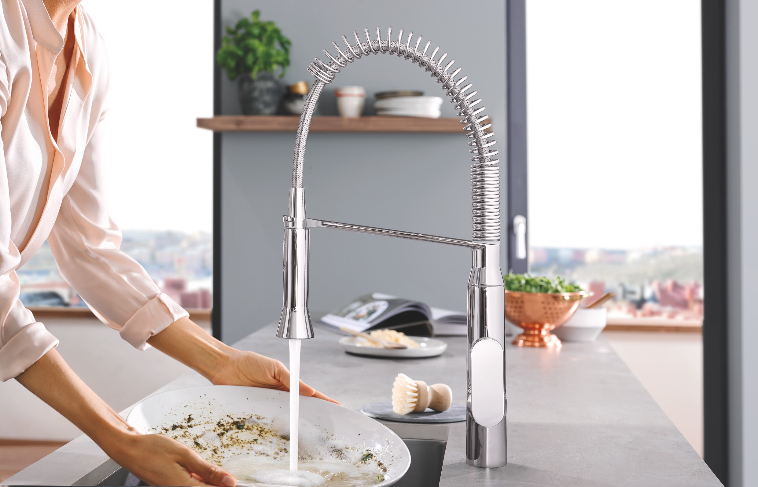 Baterie bucatarie Grohe 31379000, K7, tip comanda monocomanda, marime extra inalta, forma pipa tip c, crom [2]