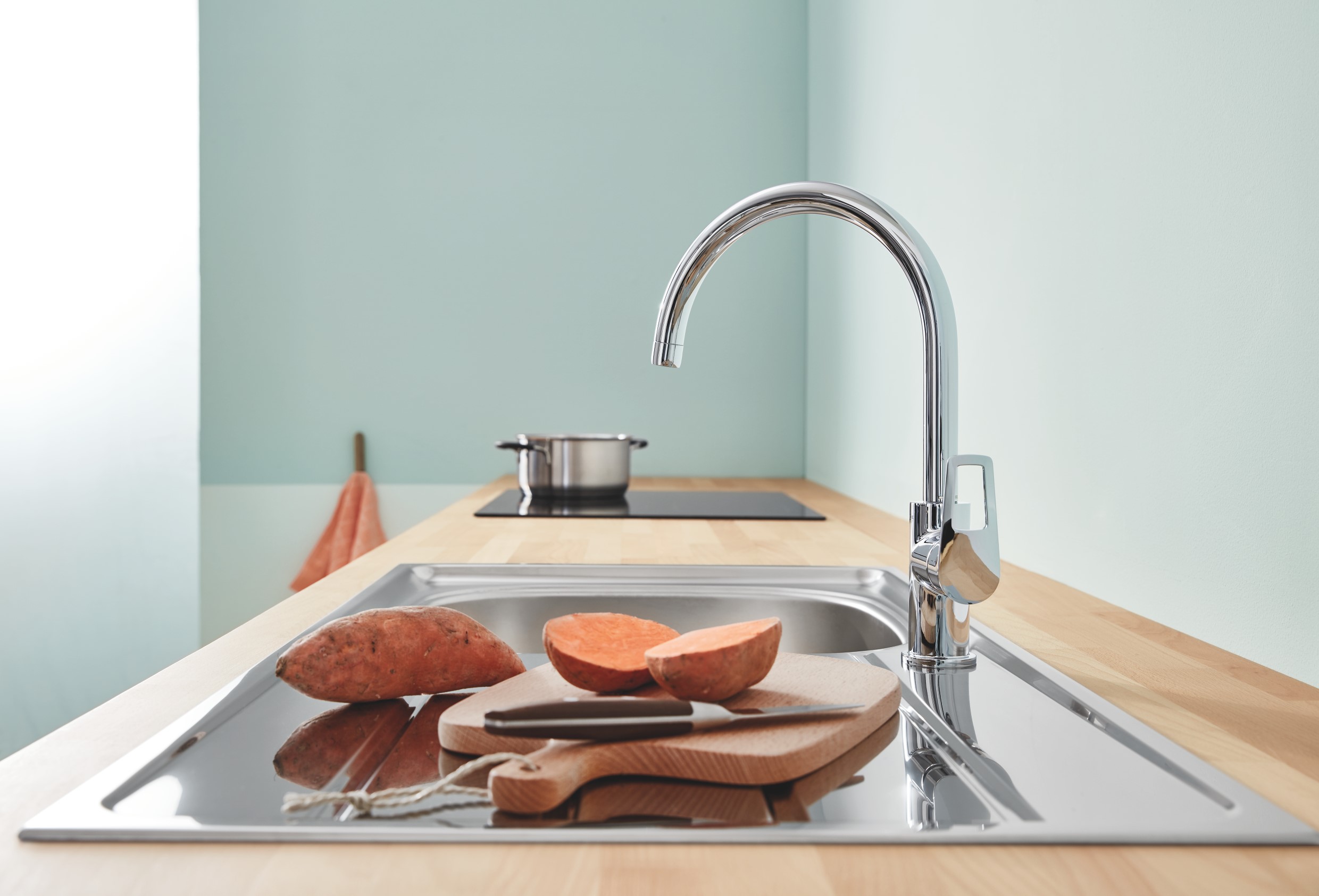 Baterie bucatarie Grohe 31368001, bucatarie Bauloop, tip comanda monocomanda, marime inalta, forma pipa tip c, crom [1]