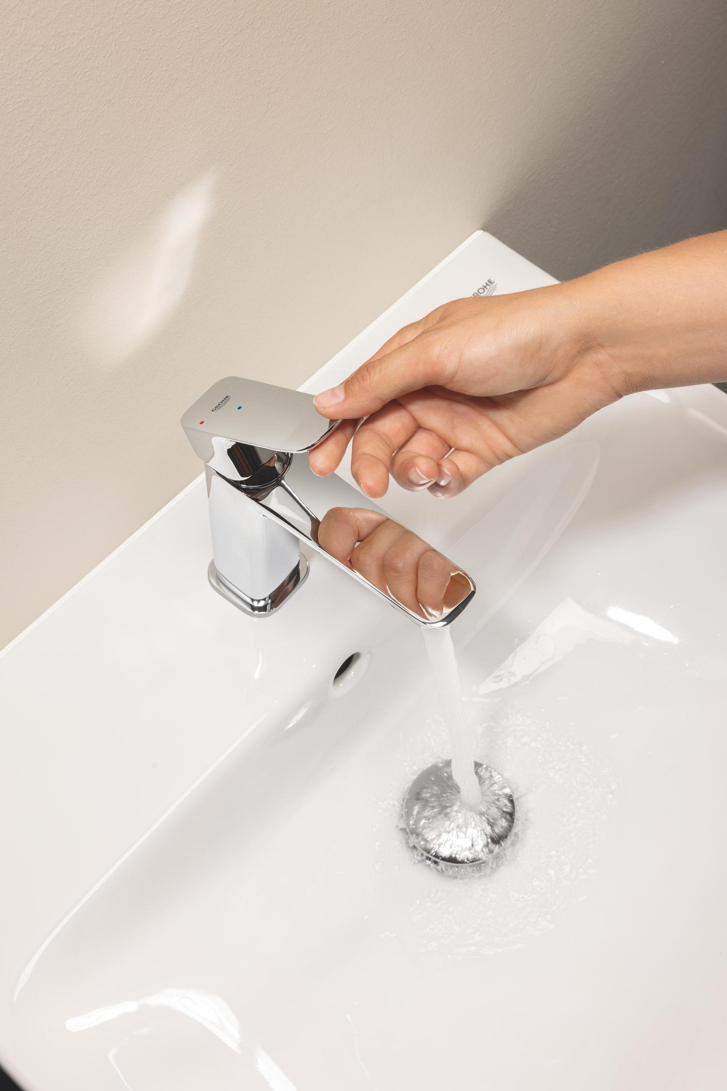Baterie lavoar Grohe 1018360000, Dice, tip comanda monocomanda, marime m, tip instalare pe blat, pe lavoar, crom [3]