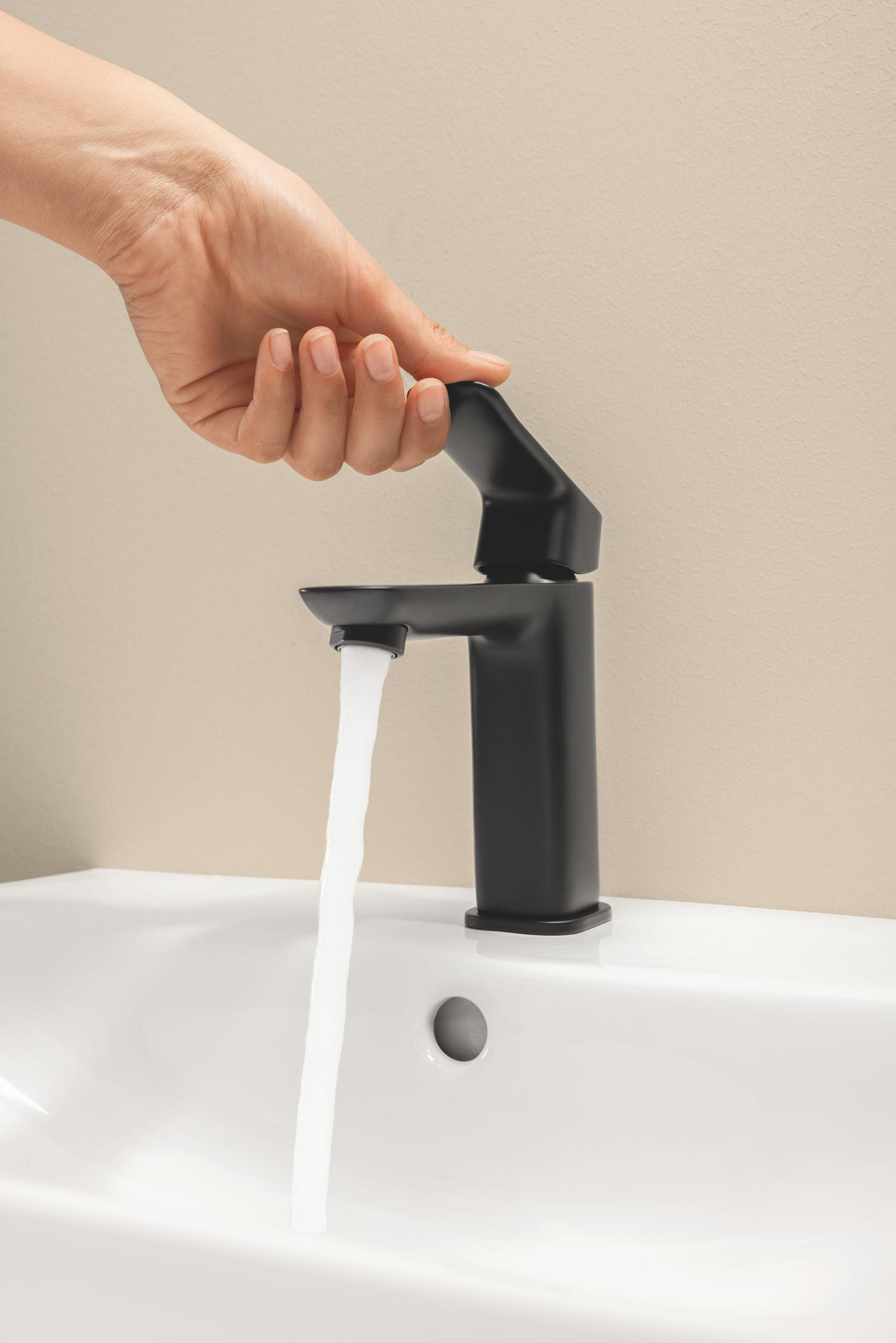 Baterie lavoar Grohe 1018332430, Dice, tip comanda monocomanda, marime m, tip instalare pe blat, pe lavoar, negru [3]