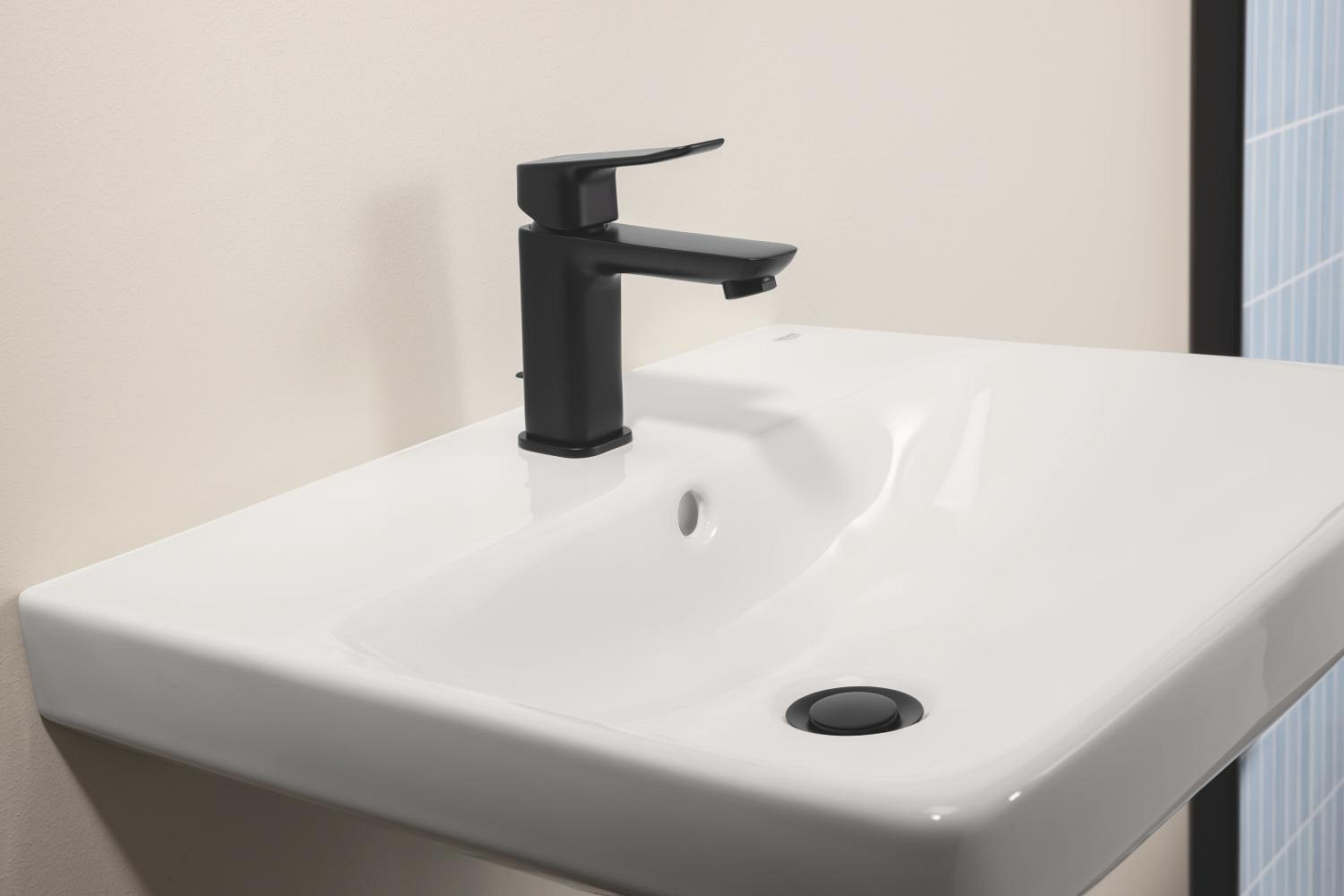 Baterie lavoar Grohe 1018562430, Dice, tip comanda monocomanda, marime s, tip instalare pe lavoar, negru [8]