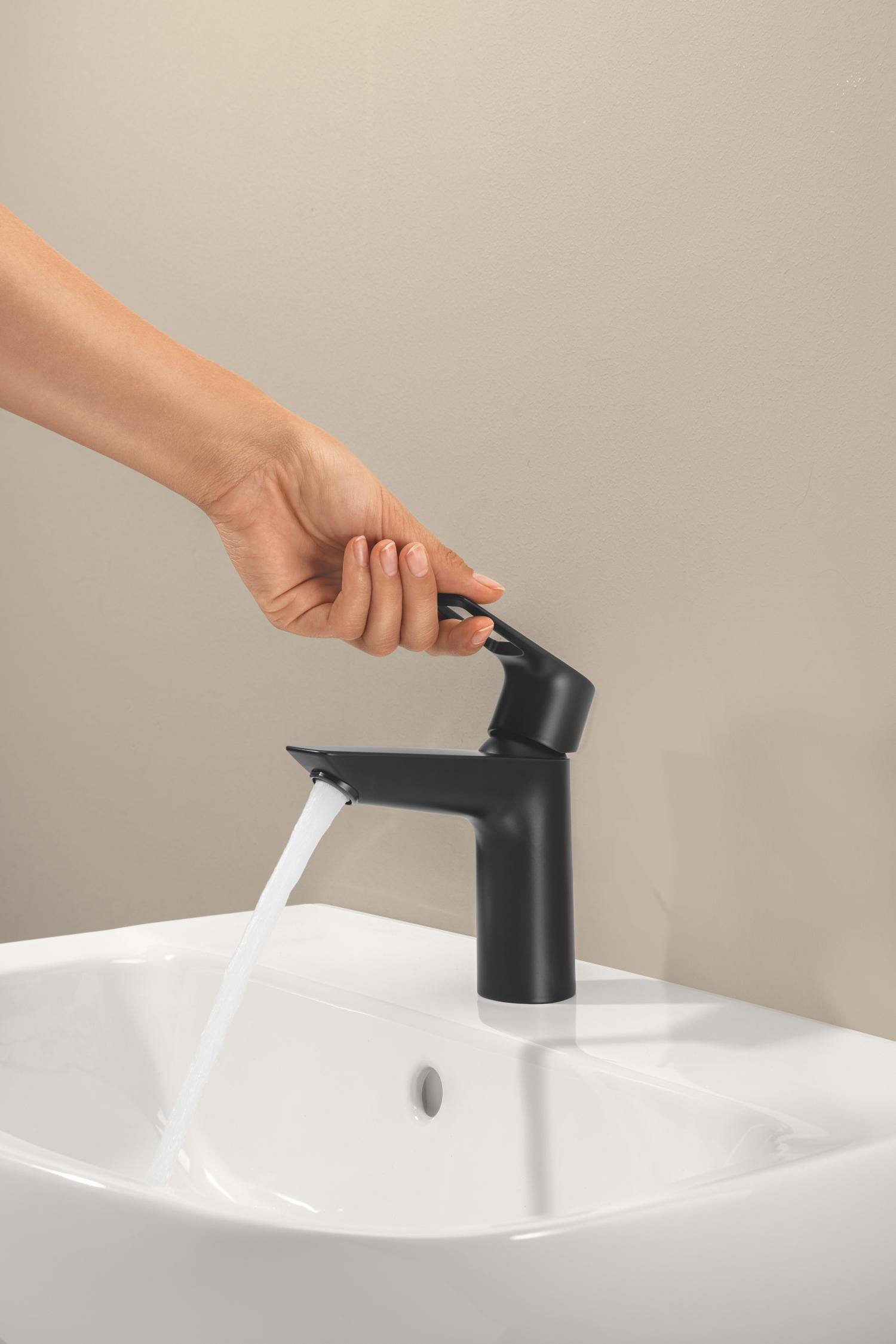 Baterie lavoar Grohe 237792431, StartLoop, tip comanda monocomanda, marime m, tip instalare pe blat, pe lavoar, negru [1]
