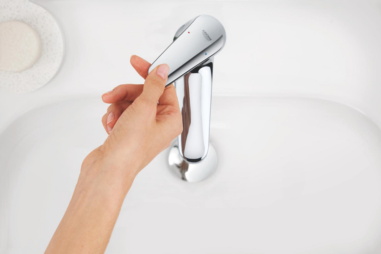 Baterie lavoar Grohe 24319001, Swift, tip comanda monocomanda, tip instalare pe lavoar, marime s, crom [22]