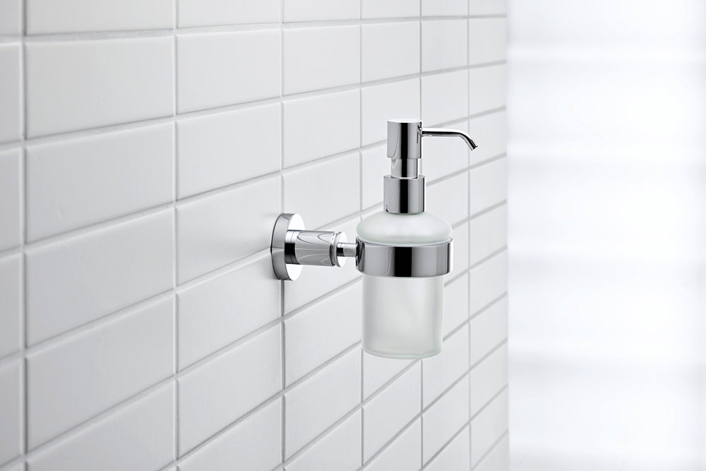 Dozator sapun Duravit 0099161000, baie D-Code, tip instalare pe perete, volum ml 200, numar orificii instalare 2, crom [3]