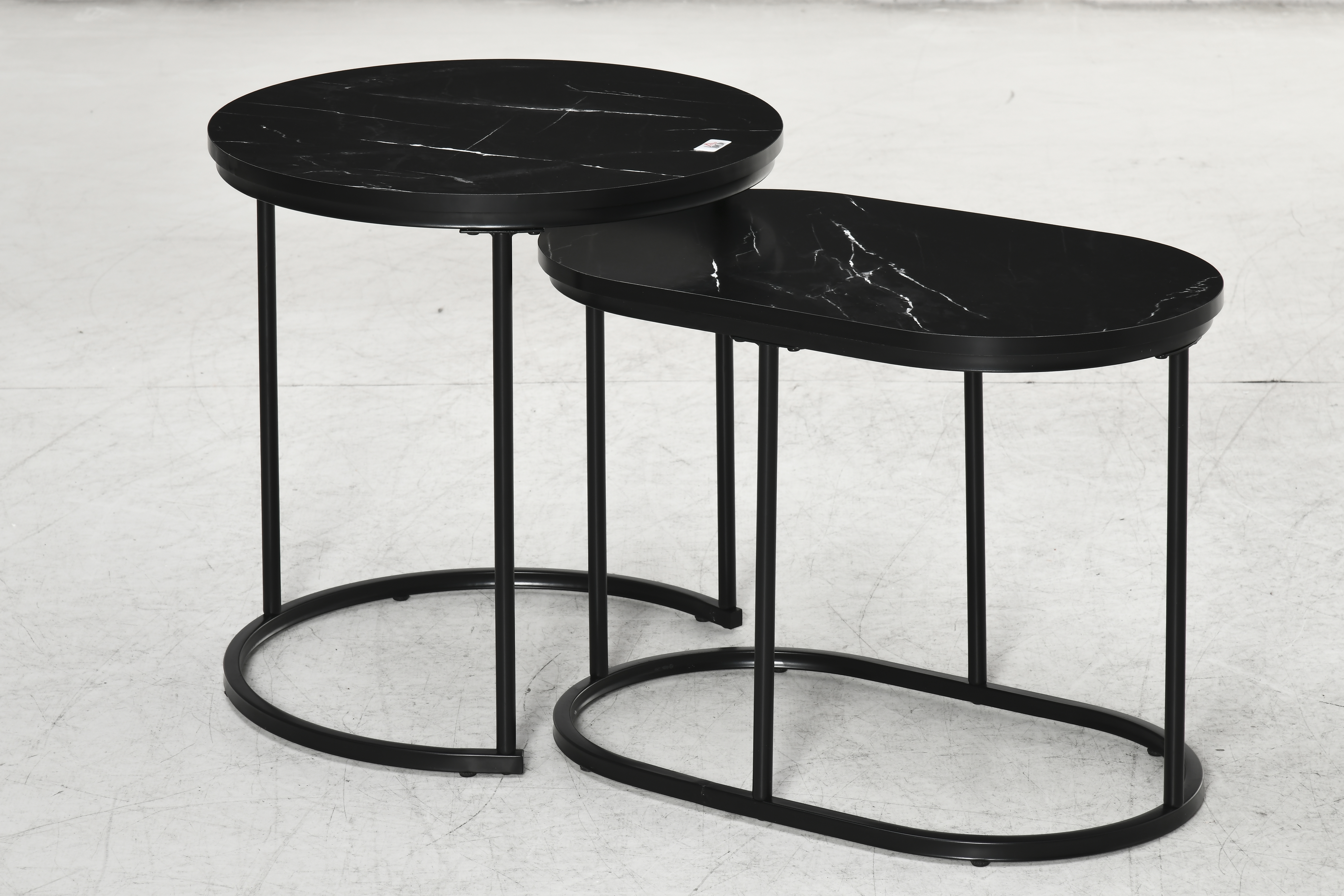 Living & hol -  Set 2 Masute de Cafea cu Blat cu Efect de Marmura din MDF si Otel Negru