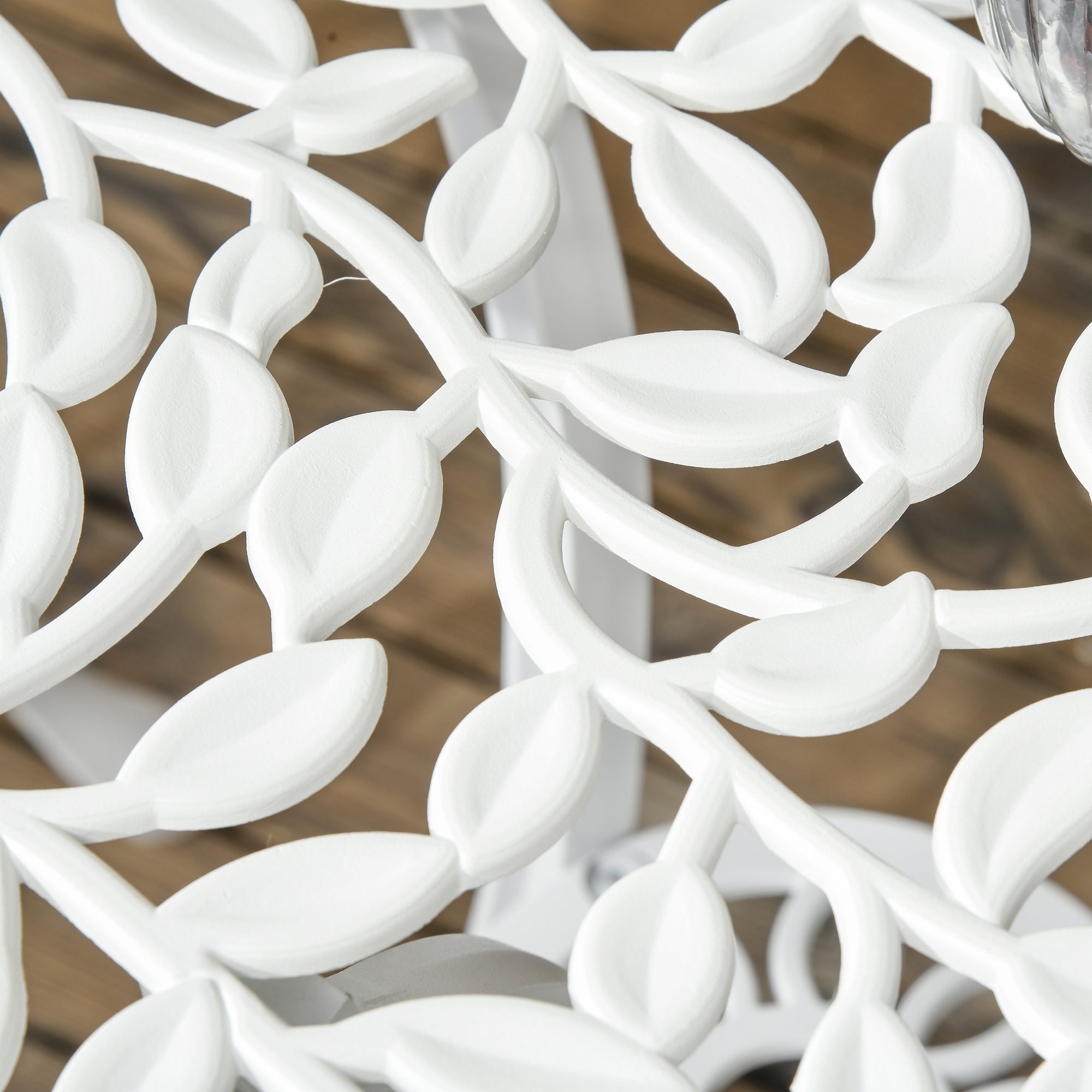  Set pentru gradina 3 bucati din aluminiu alb cu design floral, 2 scaune pentru exterior 45x42x85.5 cm si masa rotunda Ø61x66.5 cm [6]