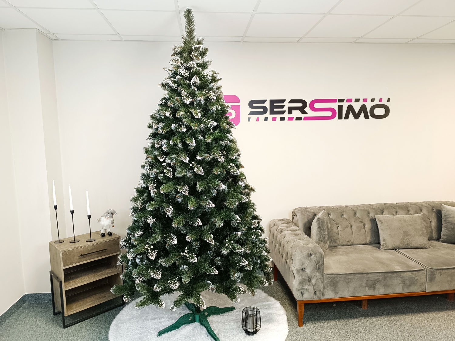 Brad artificial Christmas Deluxe by Sersimo, Crystal nins cu merisoare, 2D, 250cm [10]