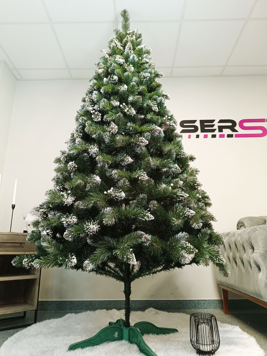 Brad artificial Christmas Deluxe by Sersimo, Crystal nins cu merisoare, 2D, 250cm [15]