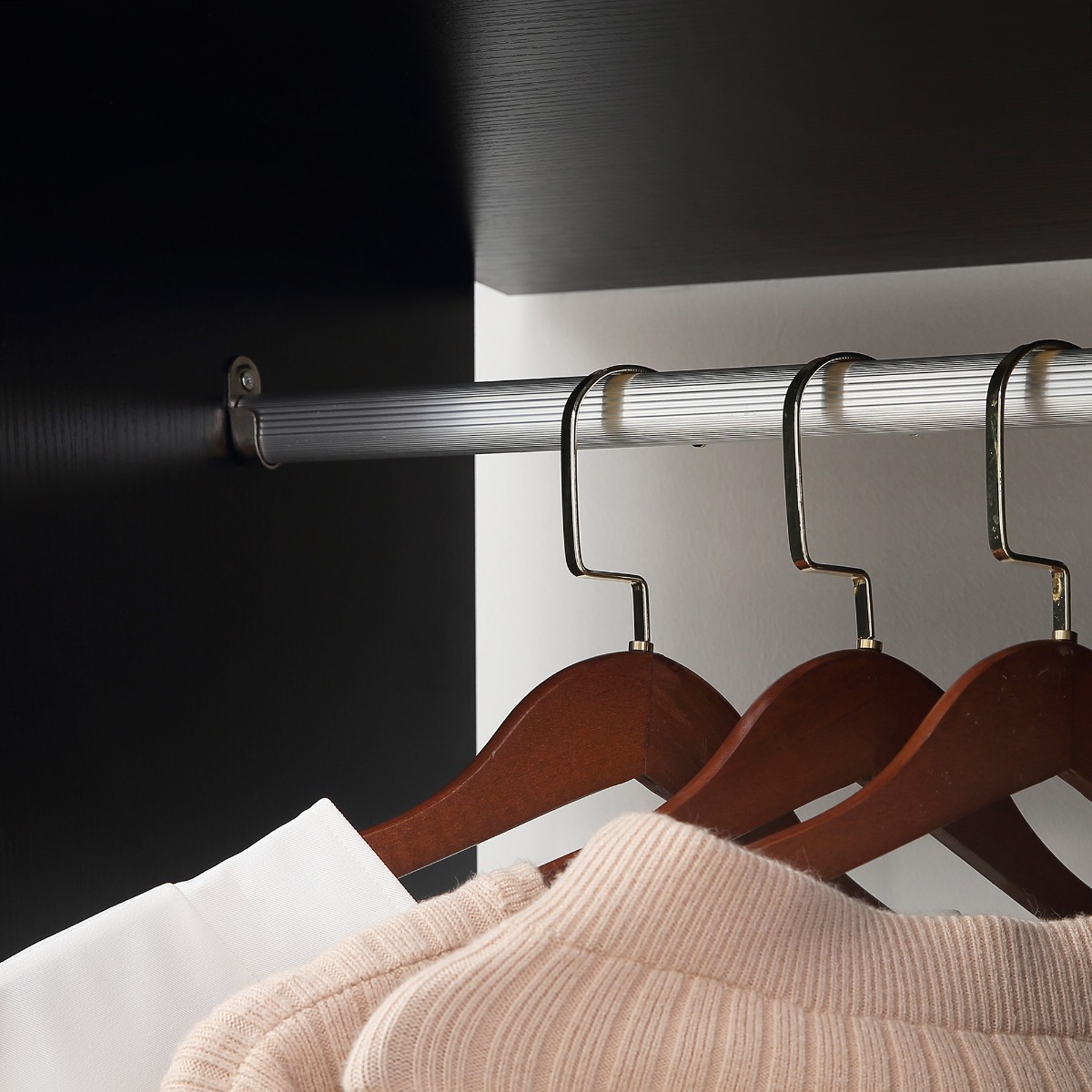  Dulap Mobil cu Roti, 5 Rafturi & Barna Umeras 120x40x128 cm - Negru [5]