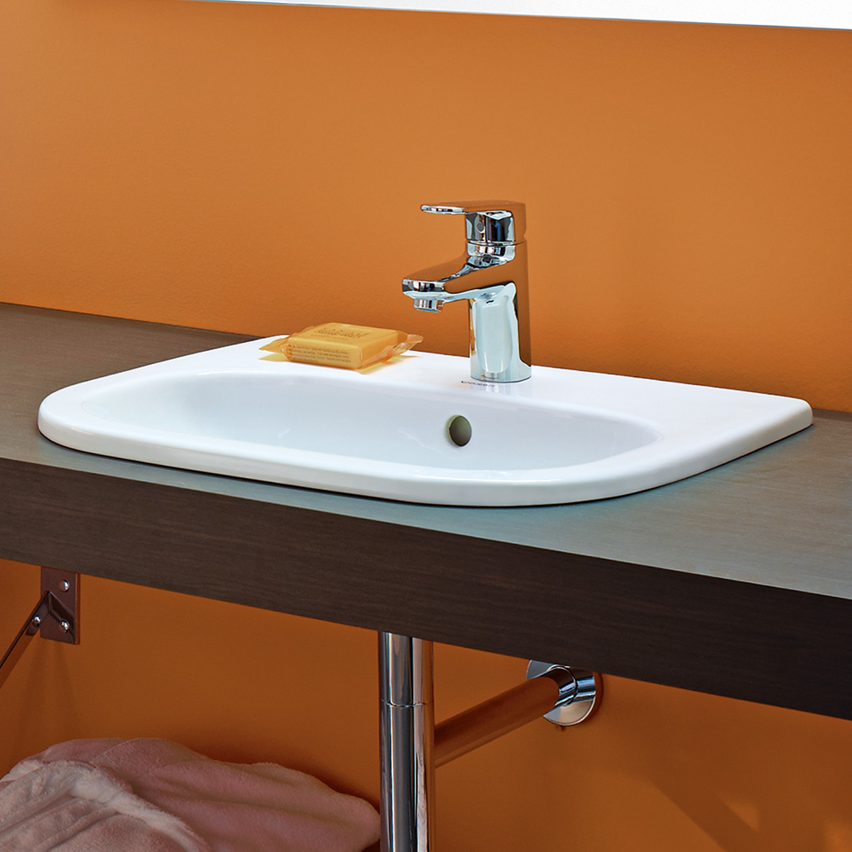 Lavoar Duravit 0337540000, D-Code, montaj in blat, preaplin, zona montaj interior, elemente fixare ascunse, alb [5]