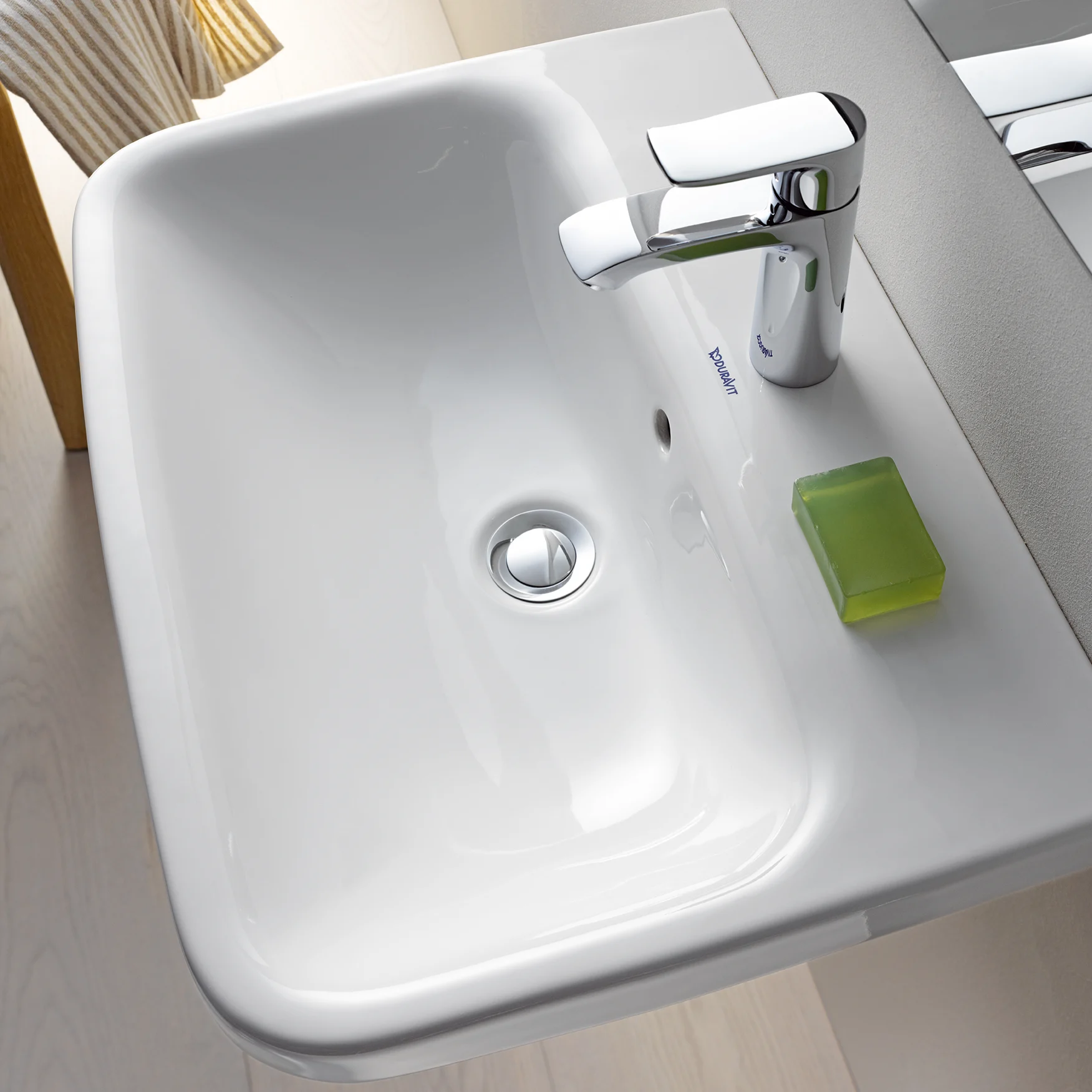Lavoar Duravit 0708450000, DuraStyle, montaj pe perete, nr orificii baterie fara, zona montaj interior, alb [2]