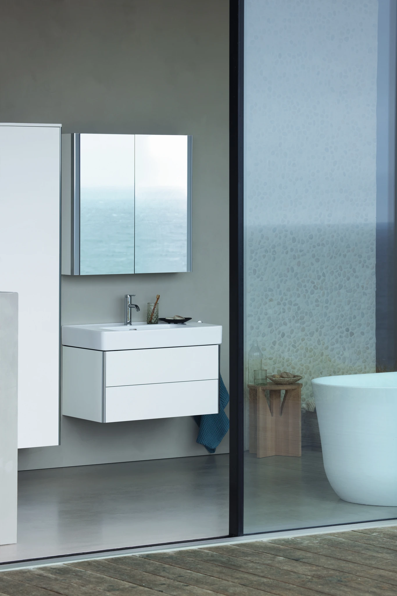 Lavoar Duravit 2376550000, Soleil, montaj pe perete, preaplin, zona montaj interior, elemente fixare ascunse, alb [3]