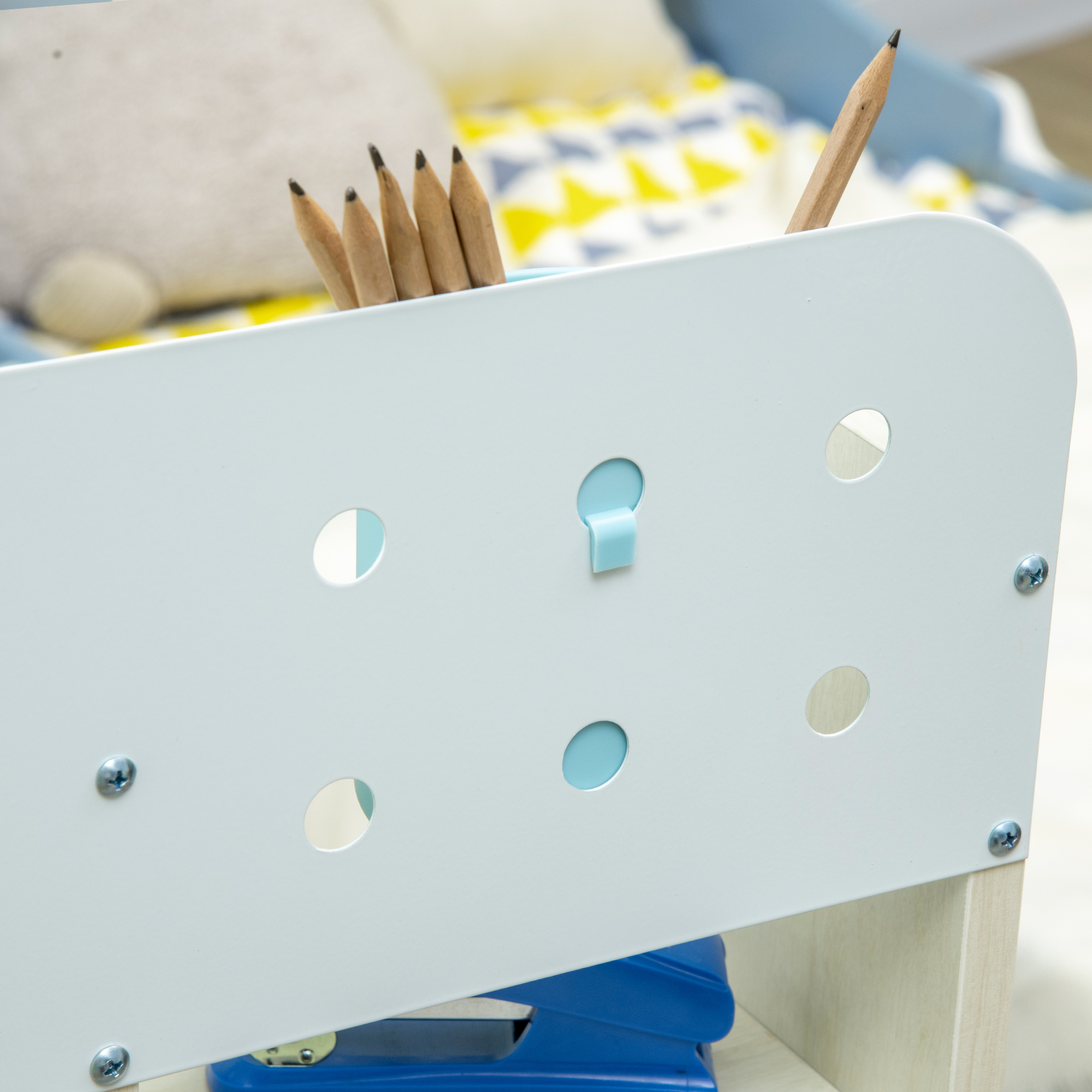  Set Birou si Scaun pentru Copii Reglabile, Inclinabila la 60° cu Sertar, Rafturi si Suport, 3+ Ani, Albastru [8]