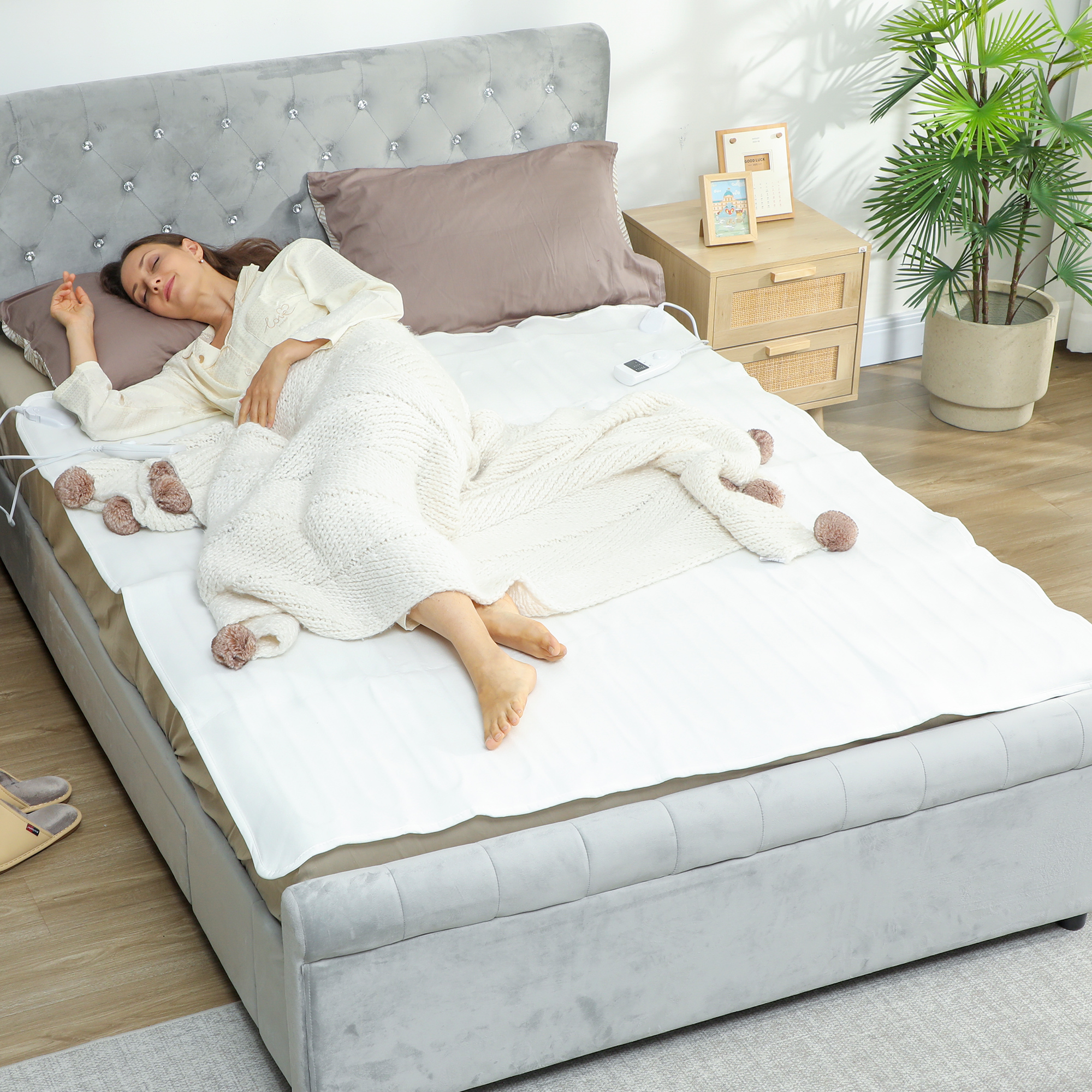  Patura electrica 160x140 cm cu 5 niveluri de incalzire si 2 zone de control independente, din poliester alb [1]