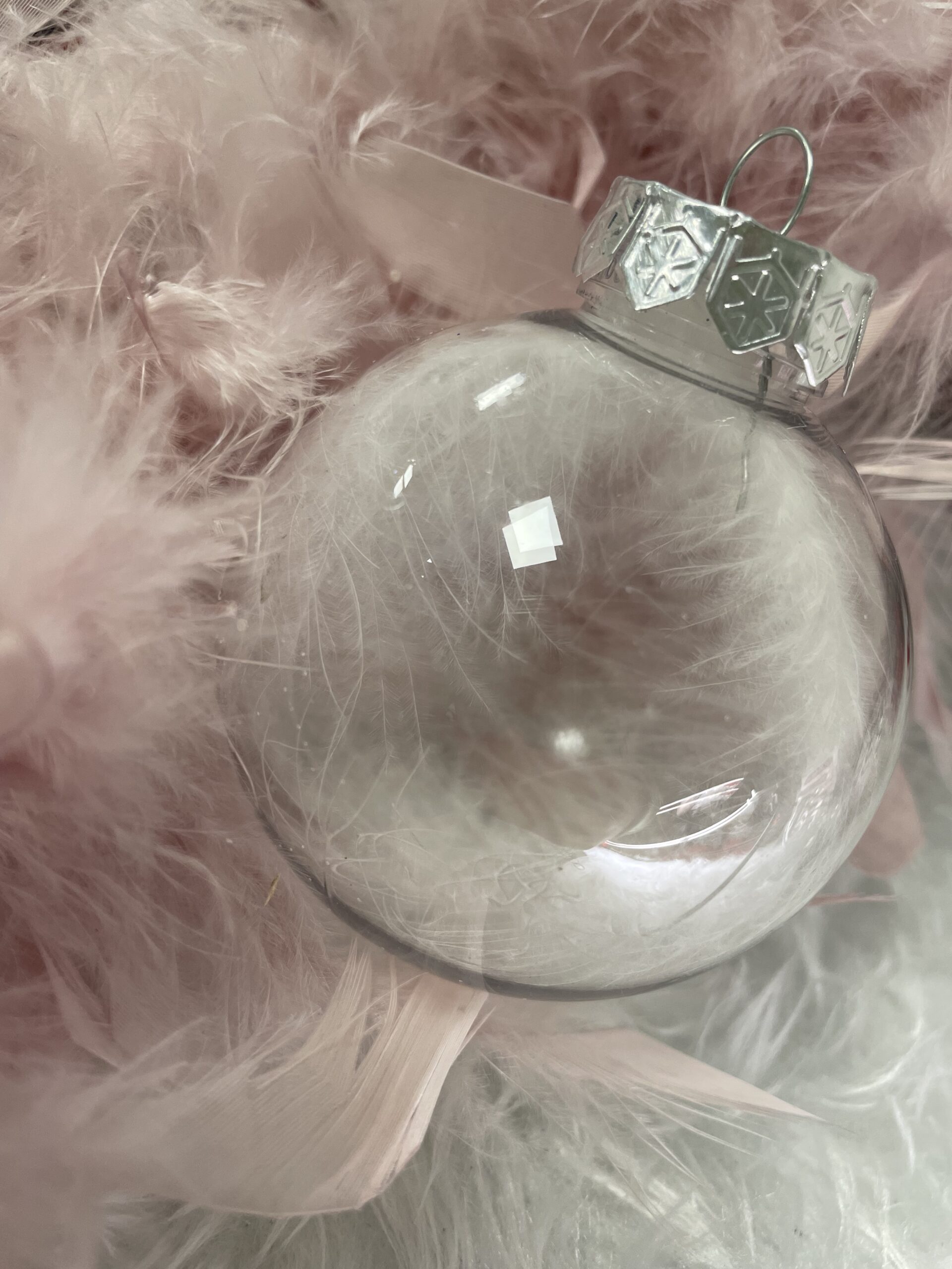 Set globuri de Craciun Inedit, 30 bucati, 7cm, transparente si alb [16]