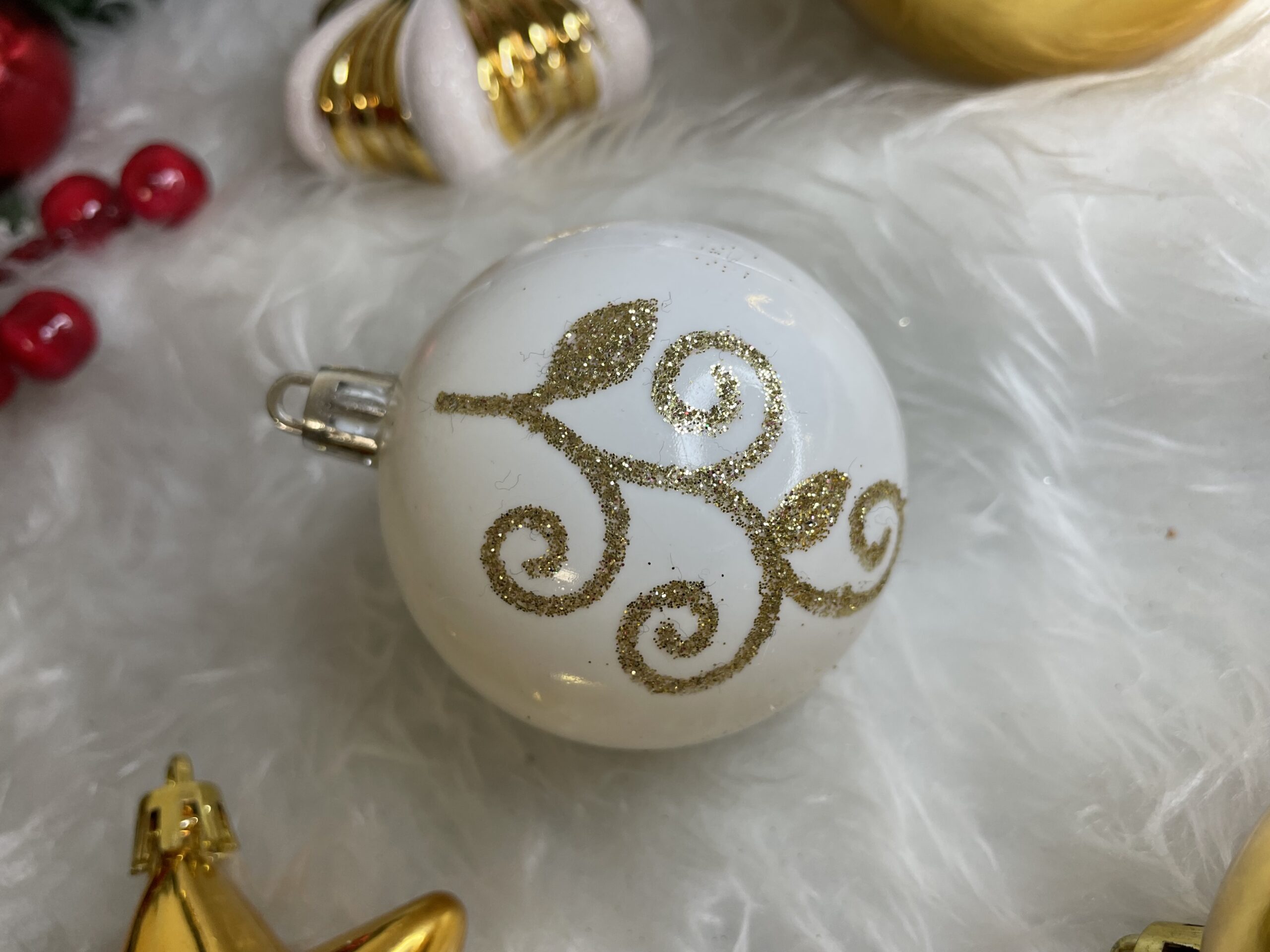 Set globuri si decoratiuni de Craciun, 155 piese, diverse dimensiuni, auriu [21]