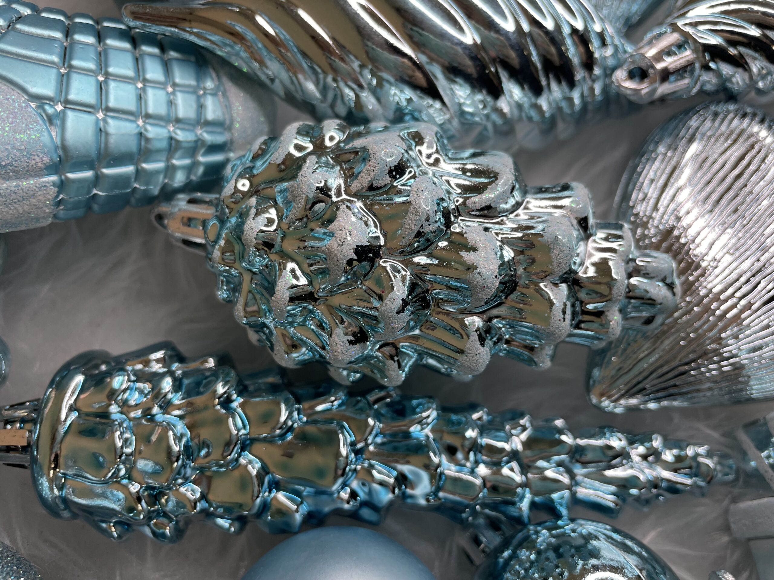 Set globuri si decoratiuni de Craciun, 72 piese, diverse dimensiuni, albastru [21]