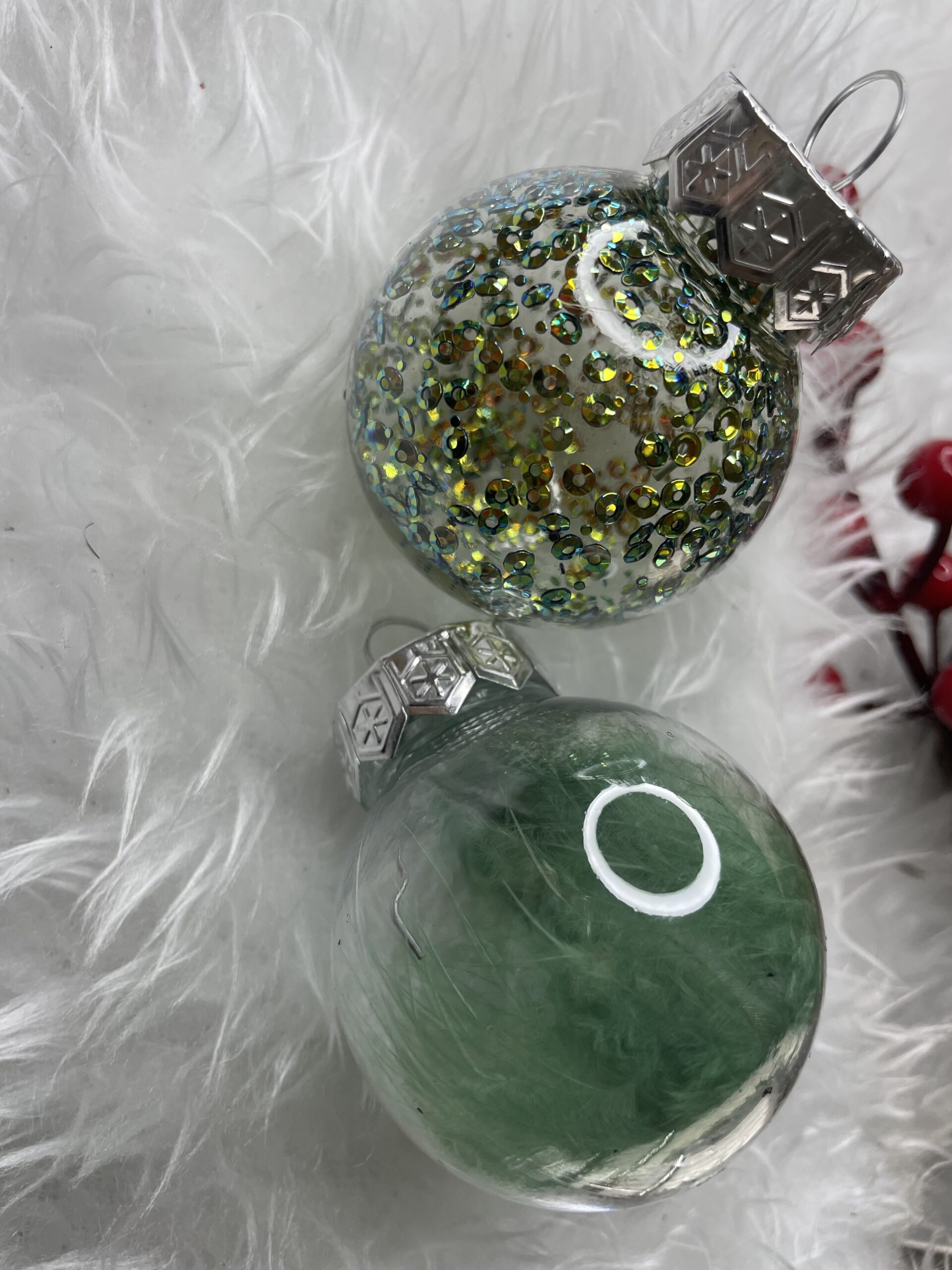 Set globuri de Craciun Inedit, 24 bucati, 5cm, transparente si verde [14]