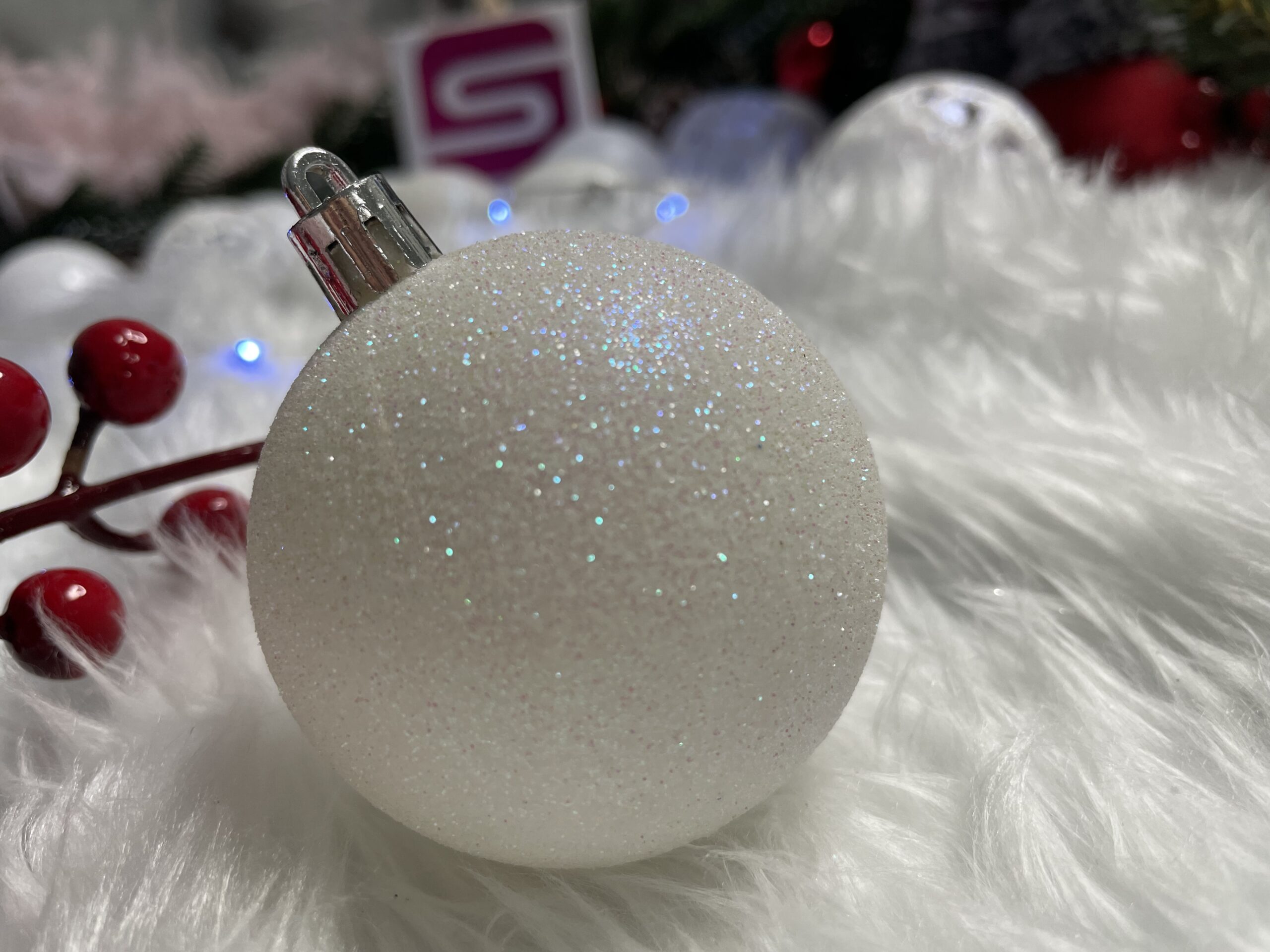 Set globuri si decoratiuni de Craciun, 100 piese, diverse dimensiuni cu stea, alb [15]