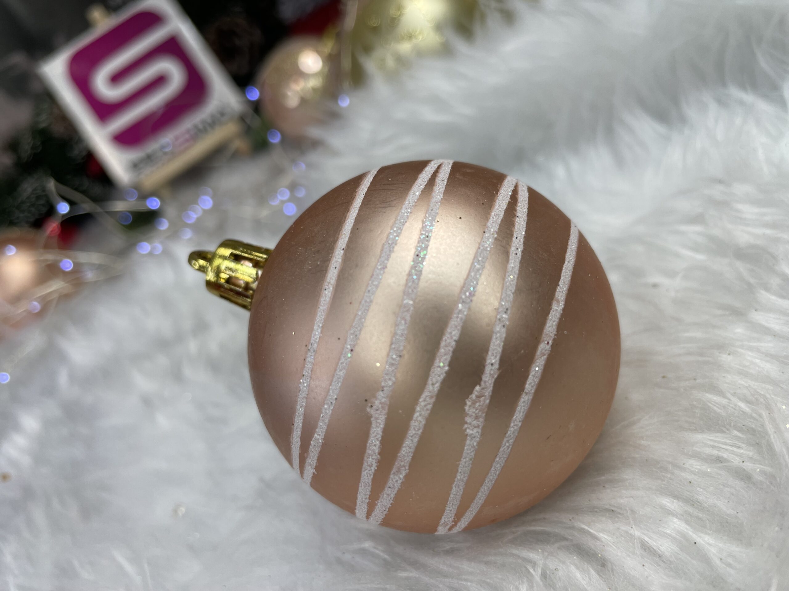 Set globuri de Craciun cu modele de sarbatori, 30 bucati, 6cm, roz si auriu [20]