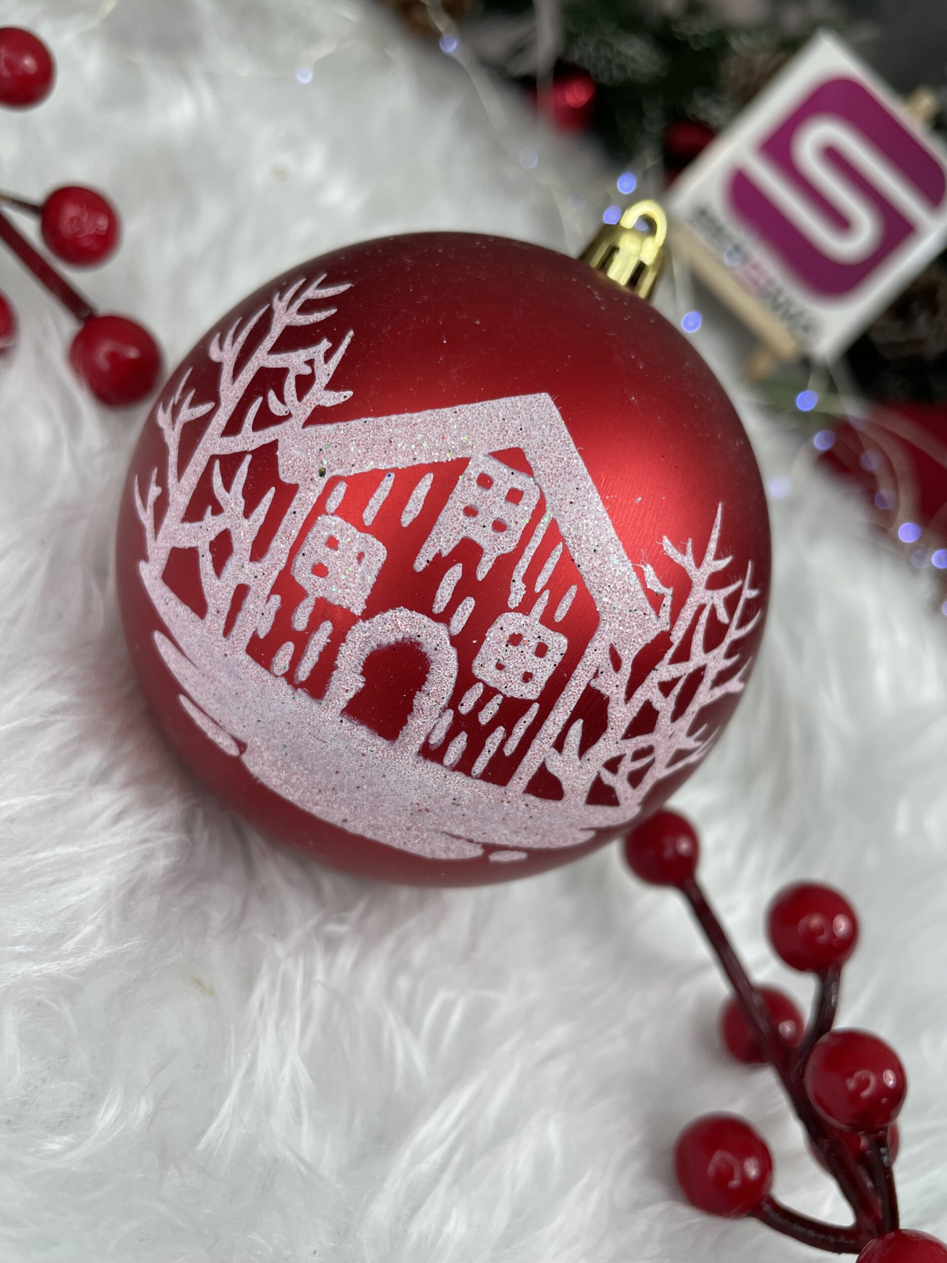 Set globuri de Craciun, 16 bucati, 8cm, 8 modele, rosu alb [13]