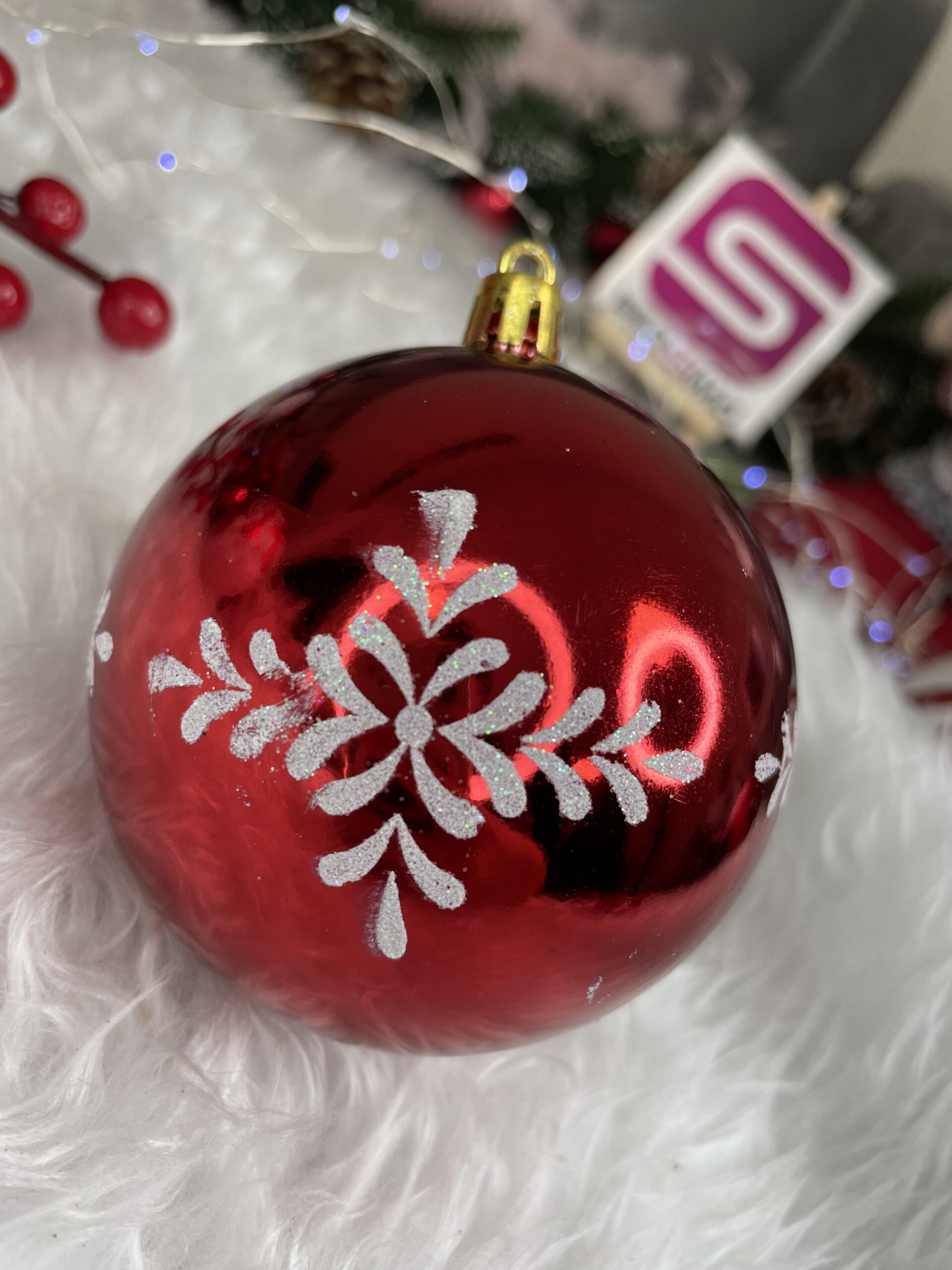 Set globuri de Craciun, 16 bucati, 8cm, 8 modele, rosu alb [20]