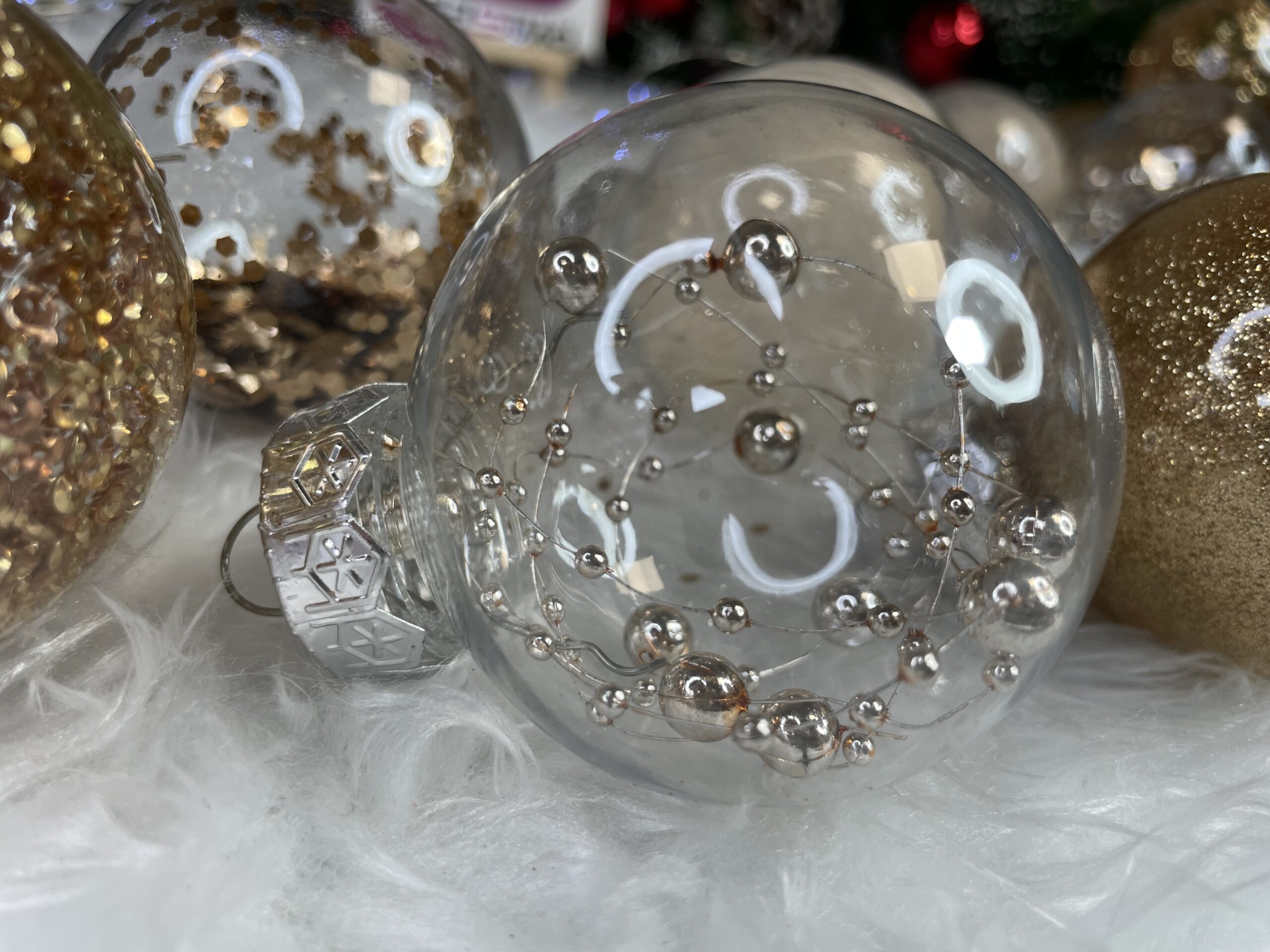 Set globuri de Craciun Inedit, 30 bucati, 6cm, transparente si auriu [23]