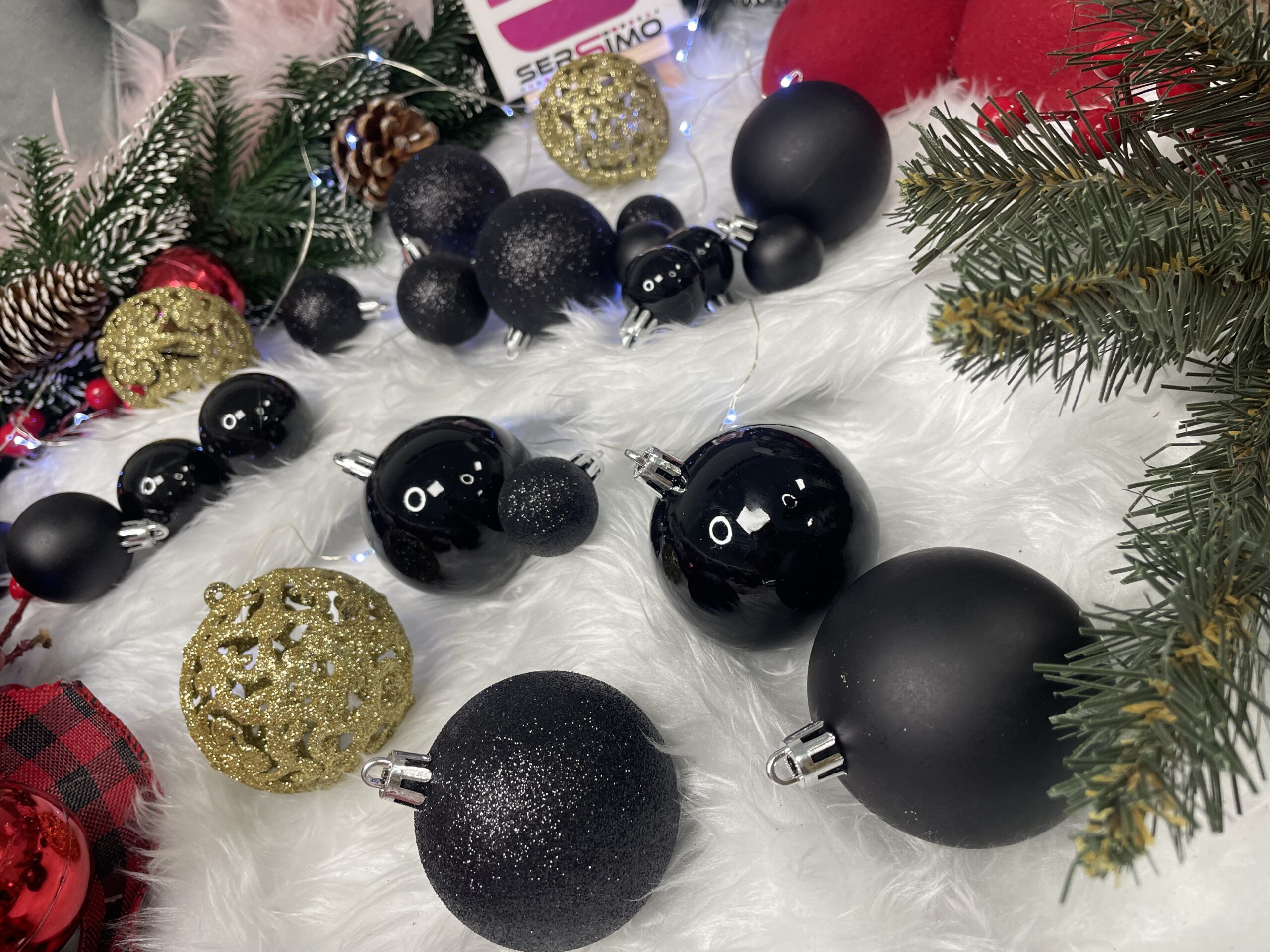 Set globuri de Craciun, 100 bucati, 3-6cm, negru auriu [12]