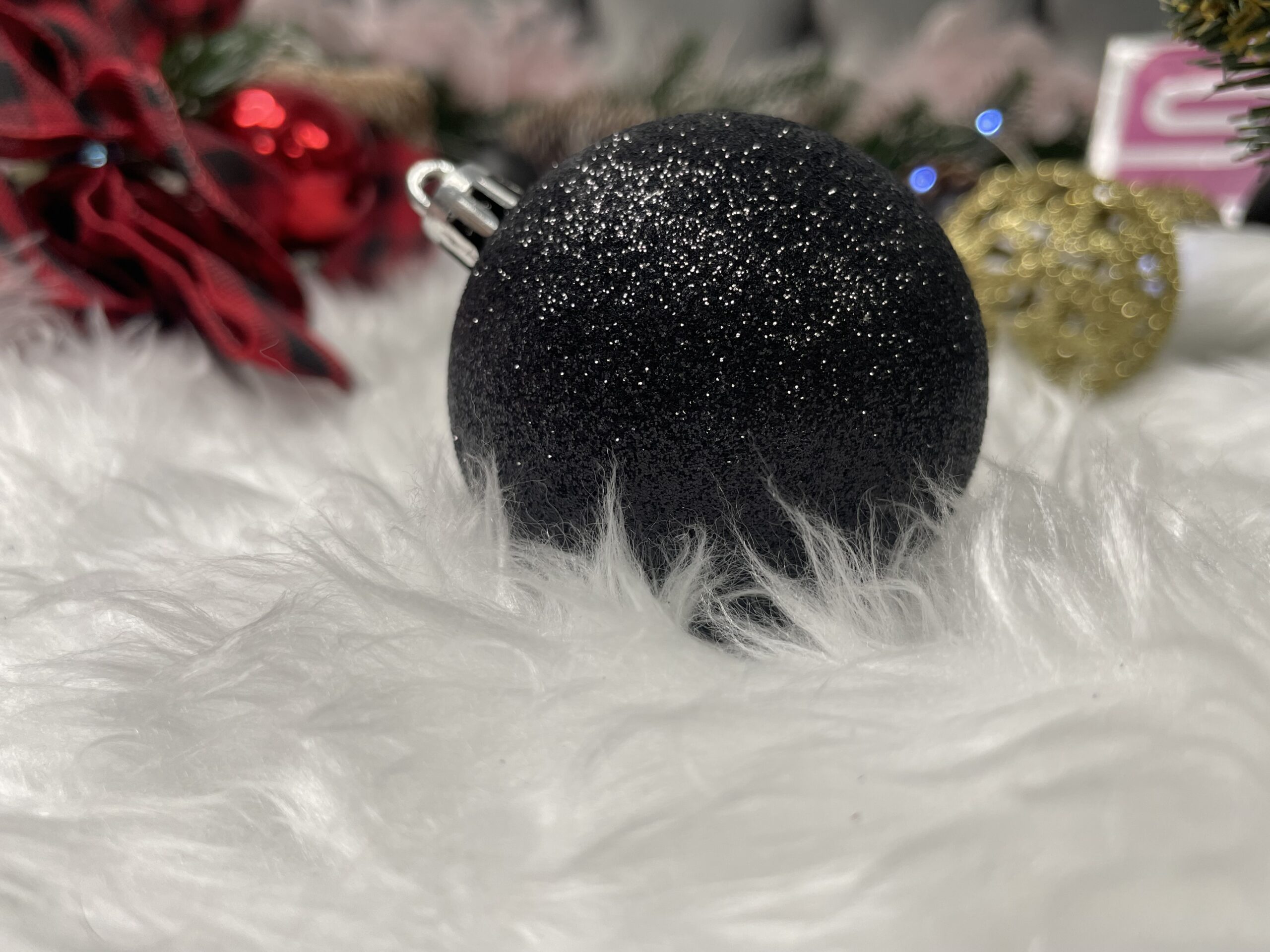 Set globuri de Craciun, 100 bucati, 3-6cm, negru auriu [19]