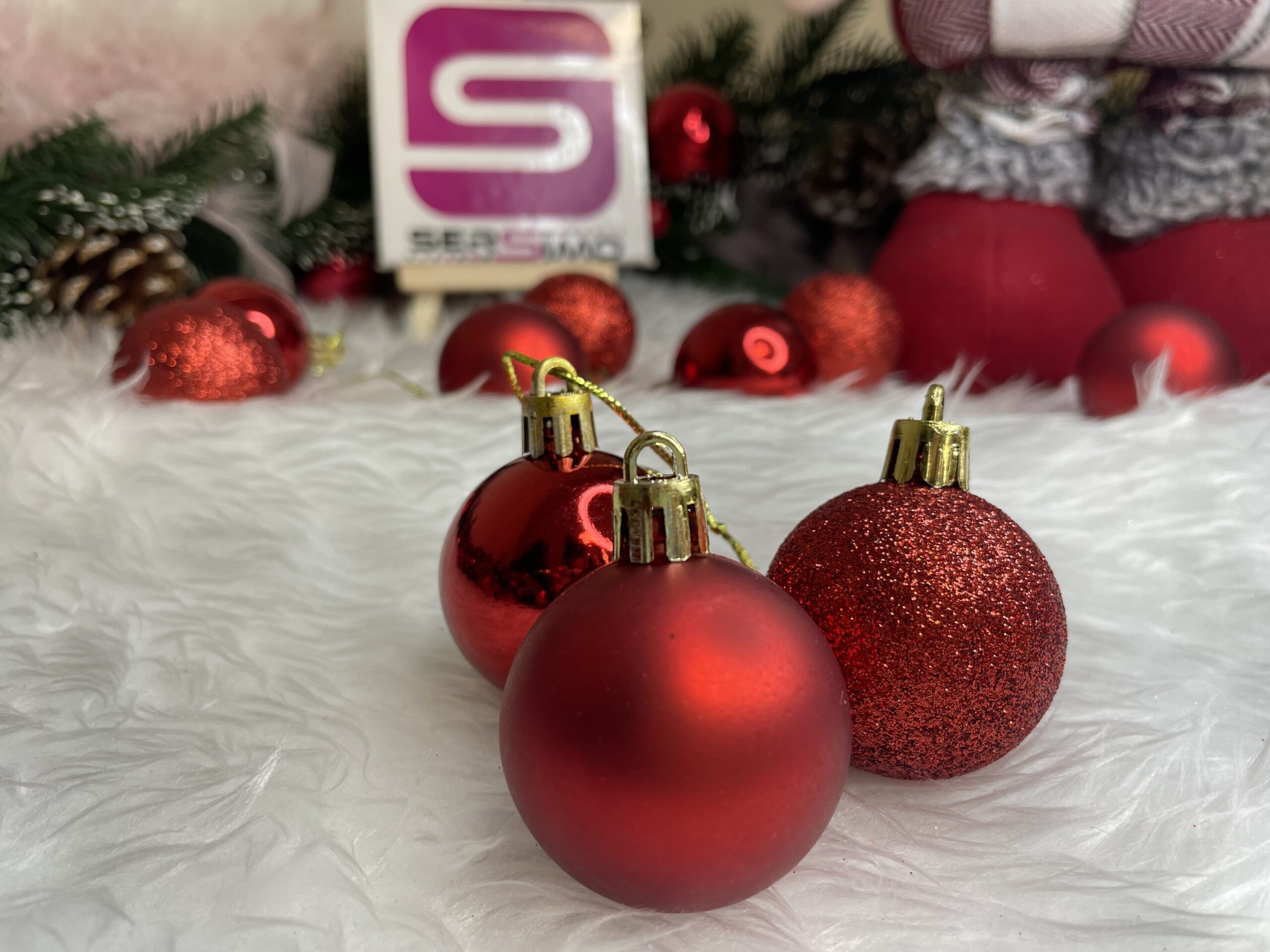 Set globuri de Craciun, 20 bucati, 3 modele, 4cm, rosu [15]