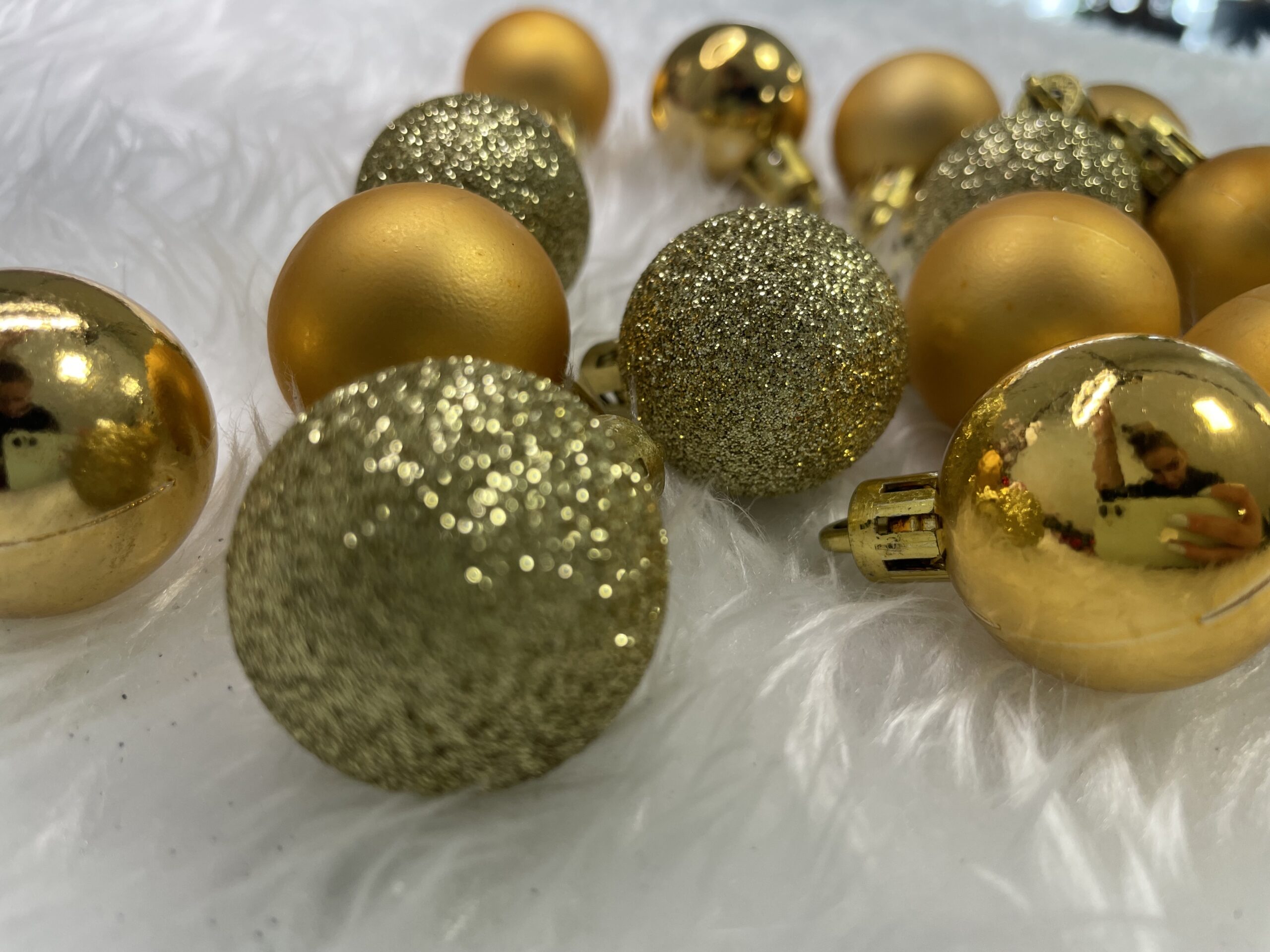 Set globuri de Craciun, 30 bucati, 3 modele, 3cm, auriu [16]