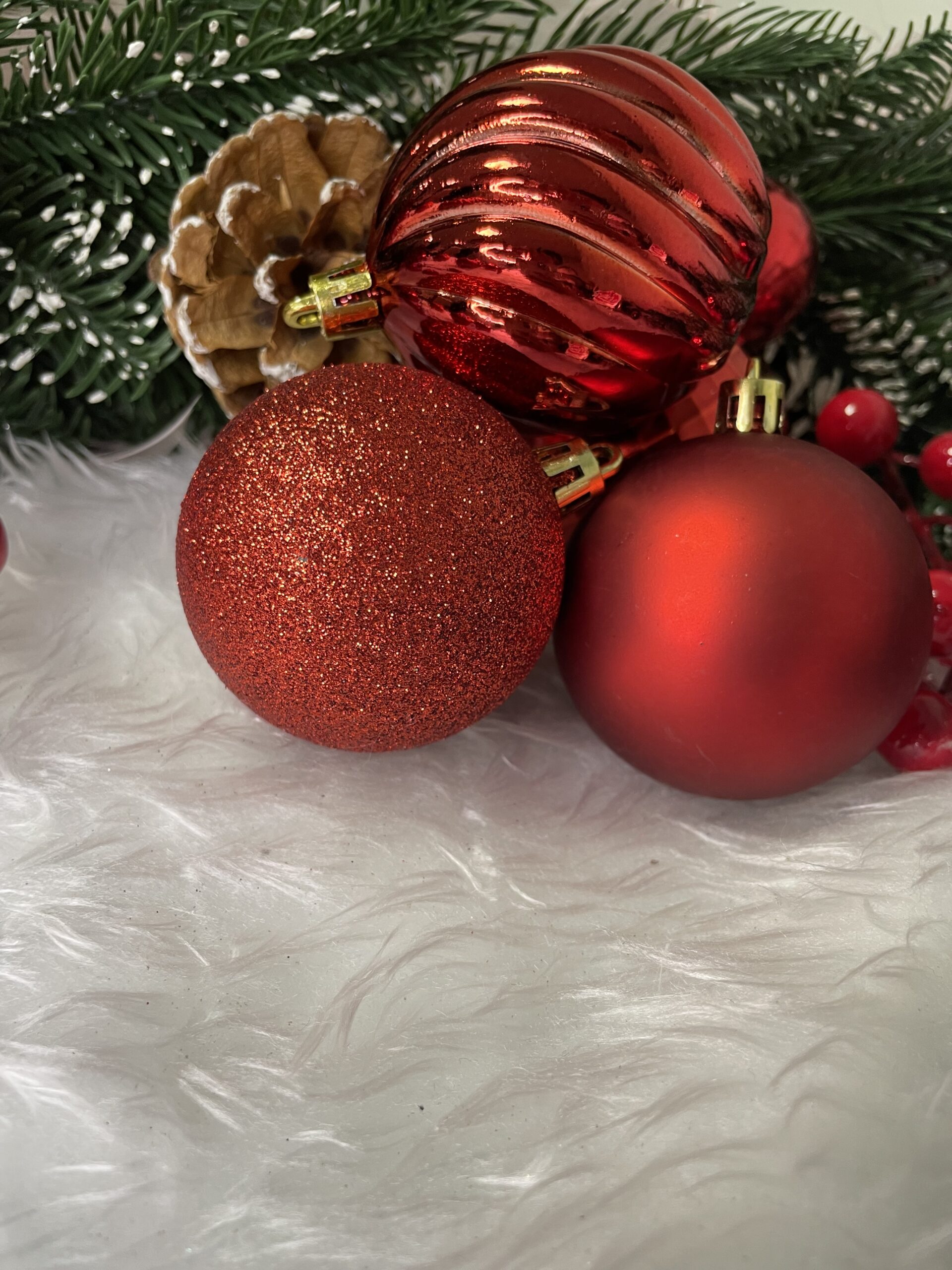 Set globuri de Craciun, 20 bucati, 5 modele, 6cm, rosu [22]