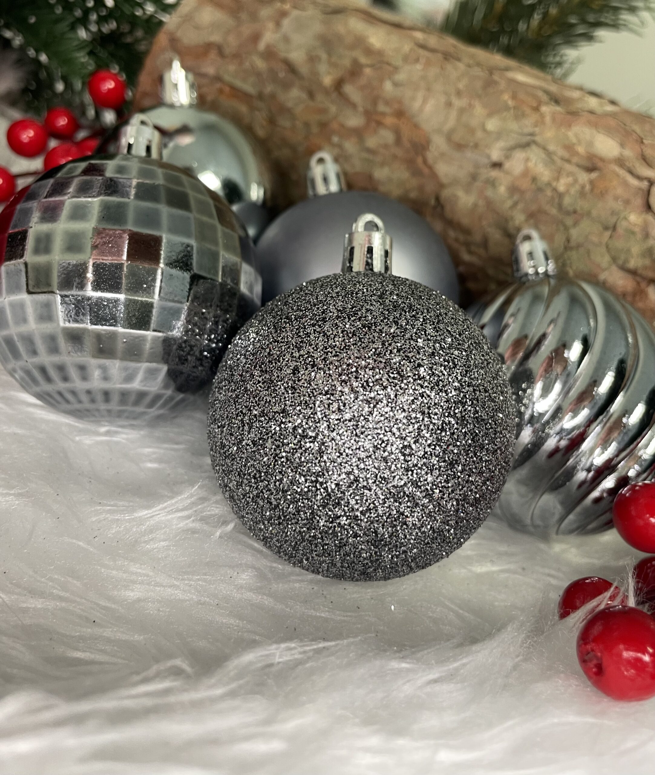 Set globuri de Craciun, 20 bucati, 5 modele, 6cm, argintiu [16]