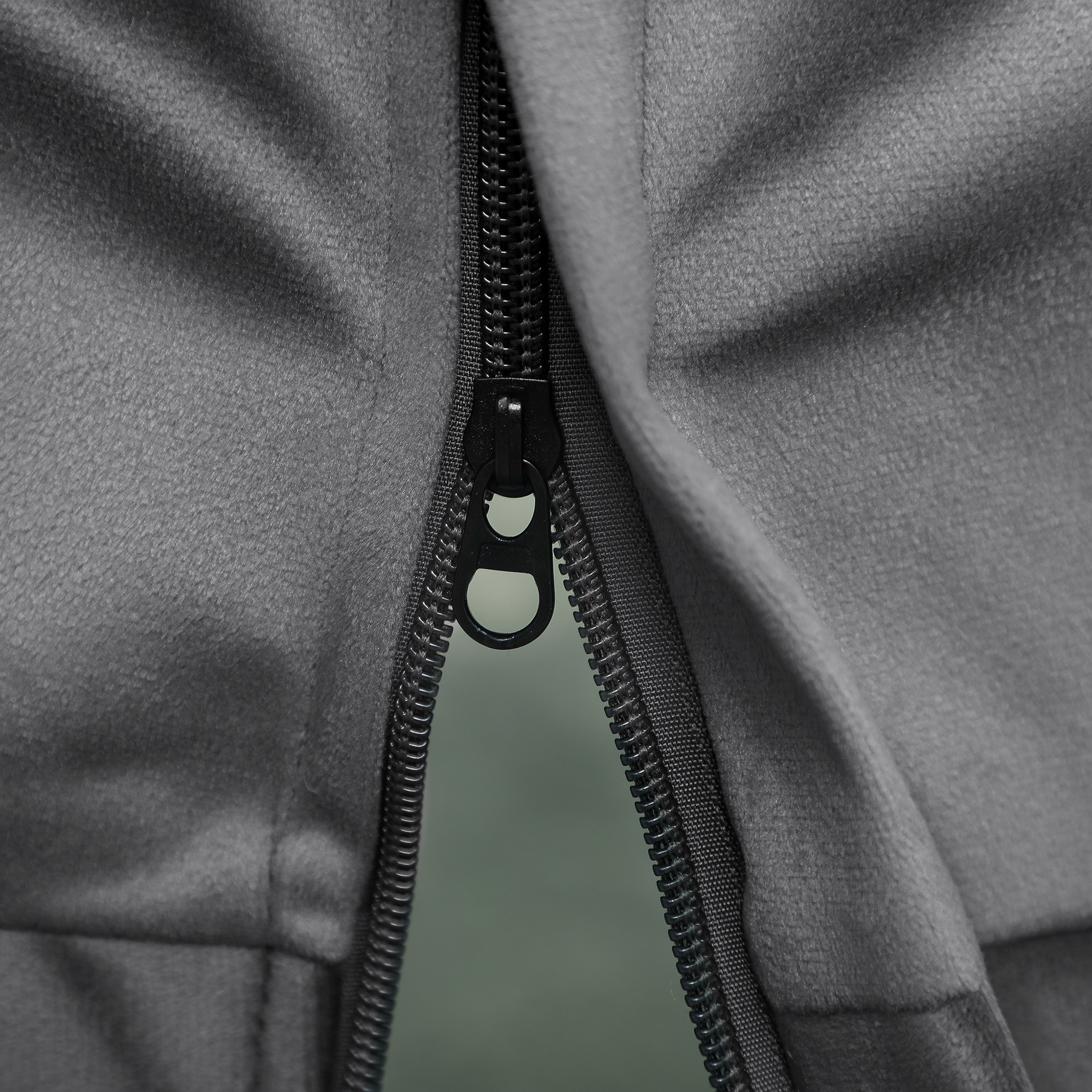  Fotoliu Modern cu Suport pentru Picioare si 2 Buzunare Laterale, din tesatura cu Efect de Catifea si Otel, 80x78x100 cm, Gri [8]