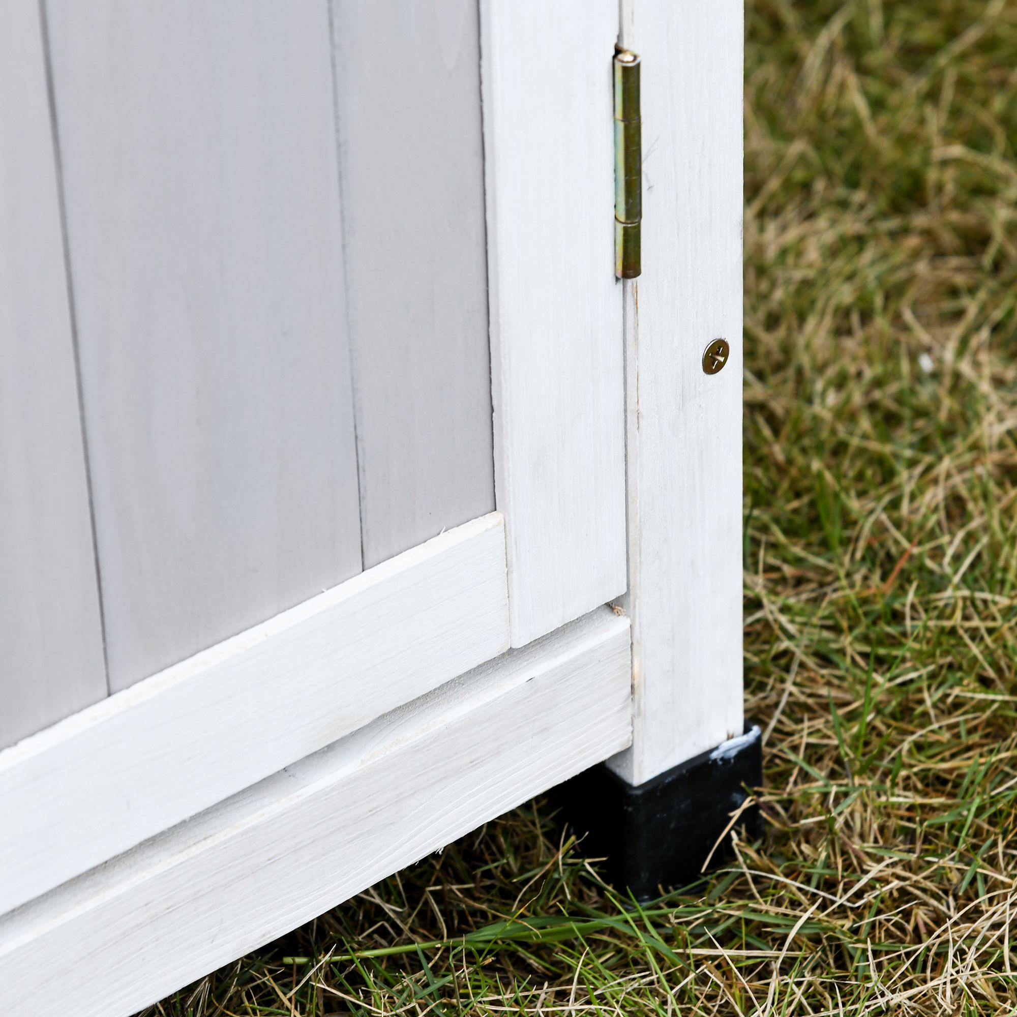  Magazie din Lemn de Brad pentru Unelte cu 3 Niveluri, cu Acoperis din Bitum si Carlige, 77x58x175 cm, Gri [8]