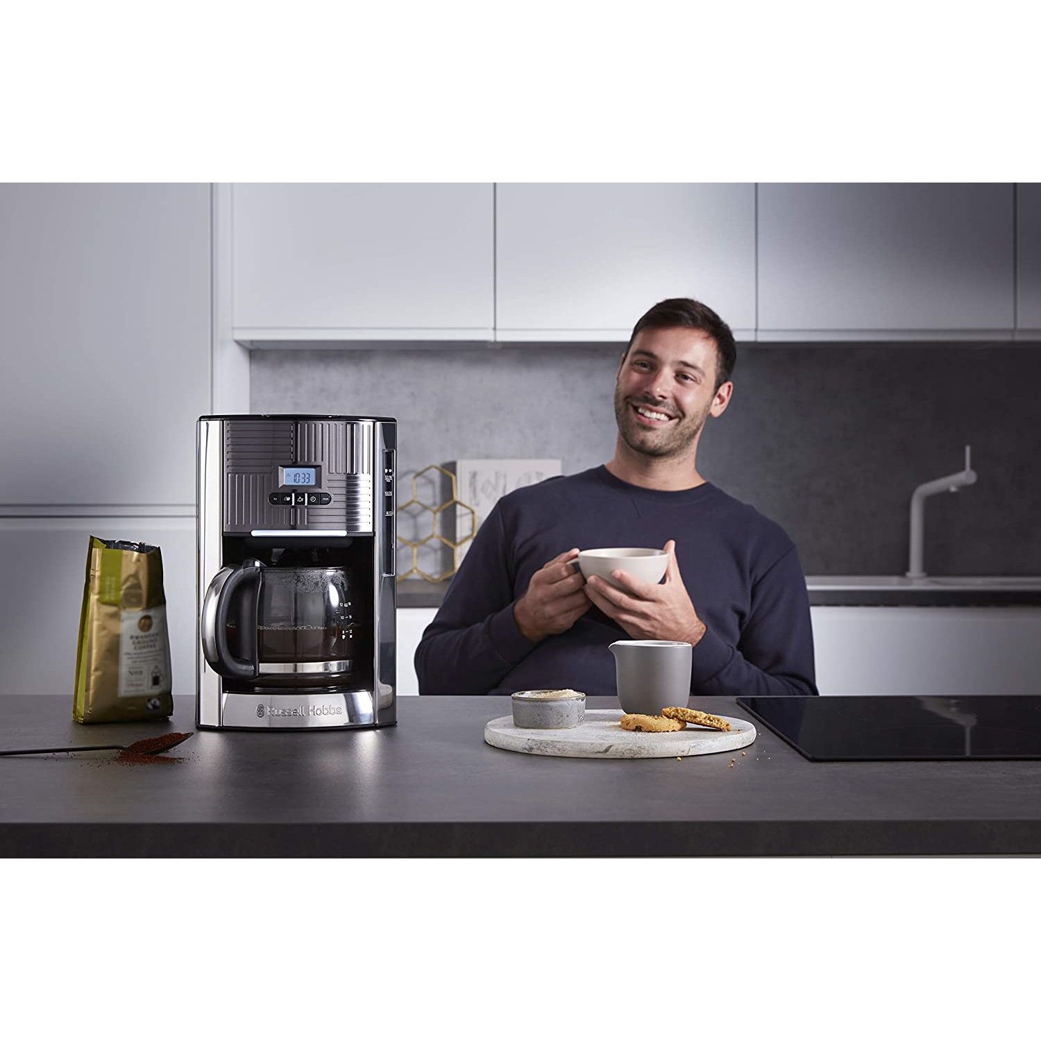 Cafetiera Russell Hobbs Geo Steel, 1.25L, filtru permanent, corp inox, plita mentinere cald, argintiu [3]