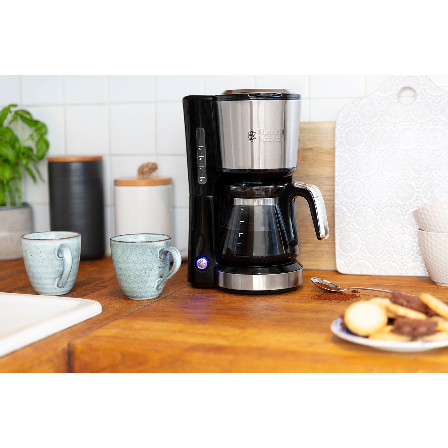 Cafetiera Russell Hobbs Compact Home, 1.25L, filtru permanent, plita mentinere cald, design compact, alb [4]