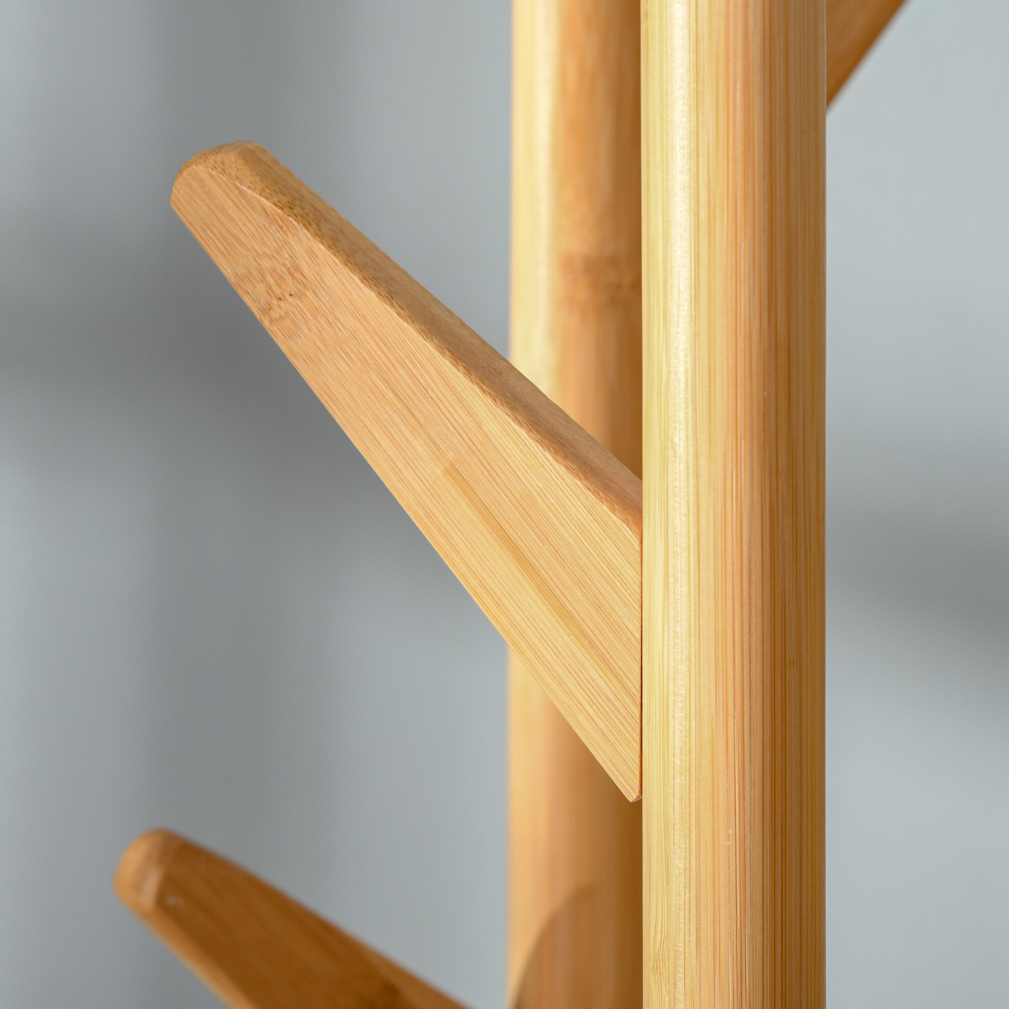  Cuier de podea pentru haine cu suport de umbrele si 13 carlige din metal de culoare alb si bambus [7]